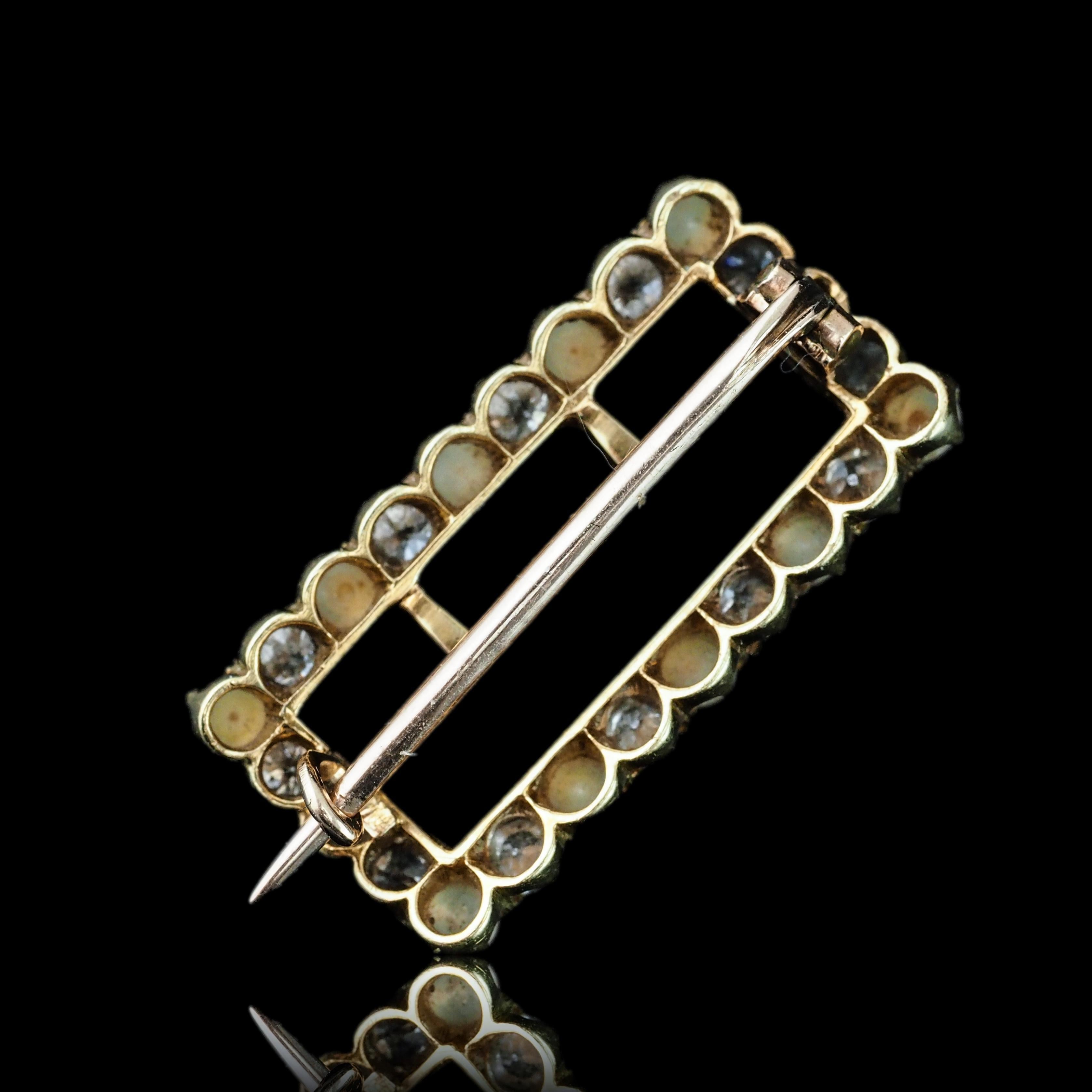 Antica spilla/pendente vittoriano con diamante e perla, a forma di fibbia in oro 18 carati - C.C. 1890 in vendita 3