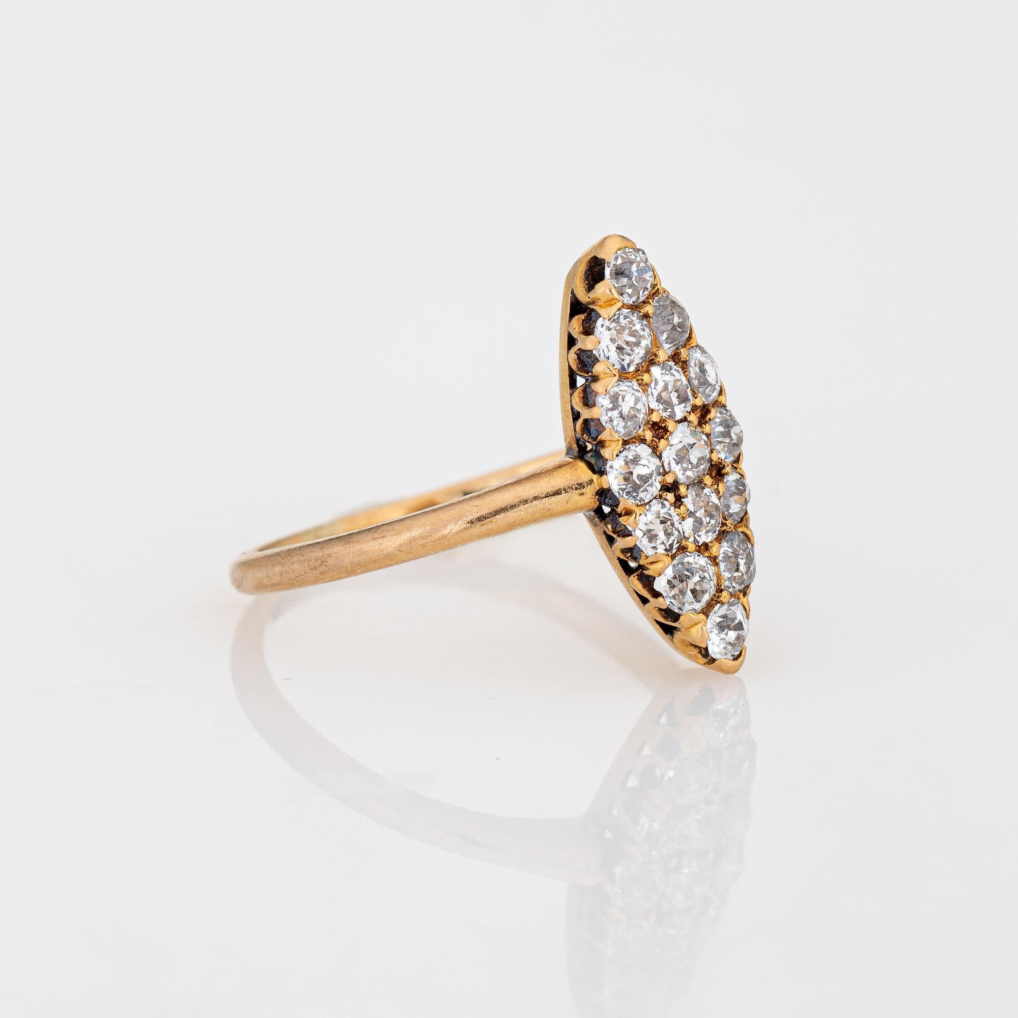 Victorien Bague victorienne ancienne petite navette en or jaune 18 carats, taille 4 en vente