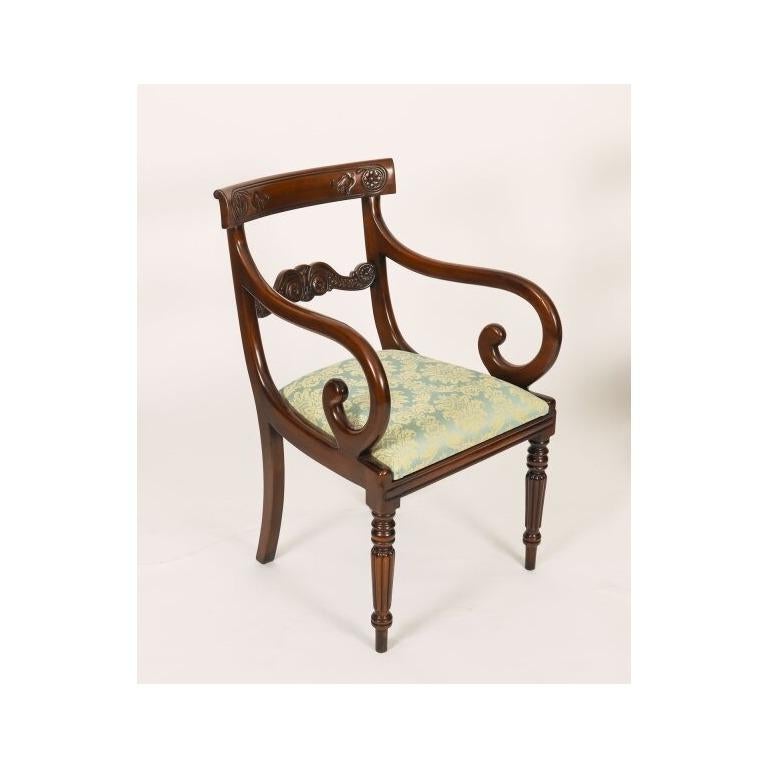Ancienne table de salle à manger victorienne 19ème siècle et 8 chaises de salle à manger à dossier en vente 8