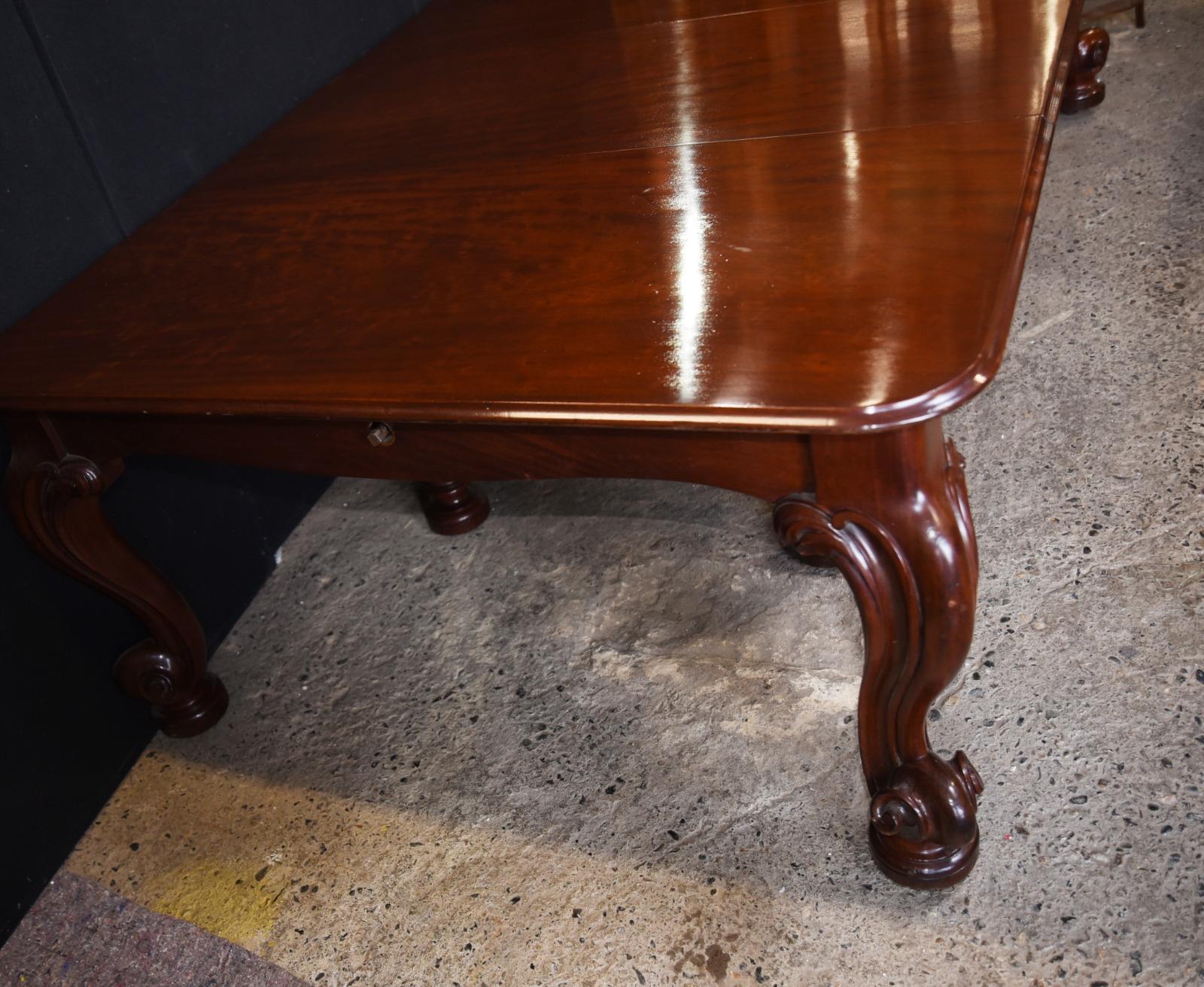 Antique Victorian Dining Table Extending Mahogany Cabriole Legs 4