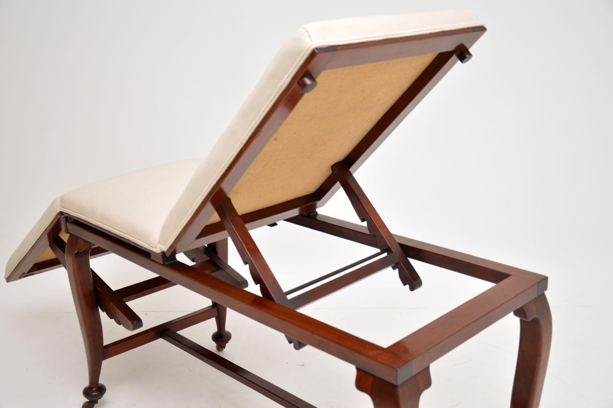 Antique Victorian Doctors Bed / Chaise Longue 4