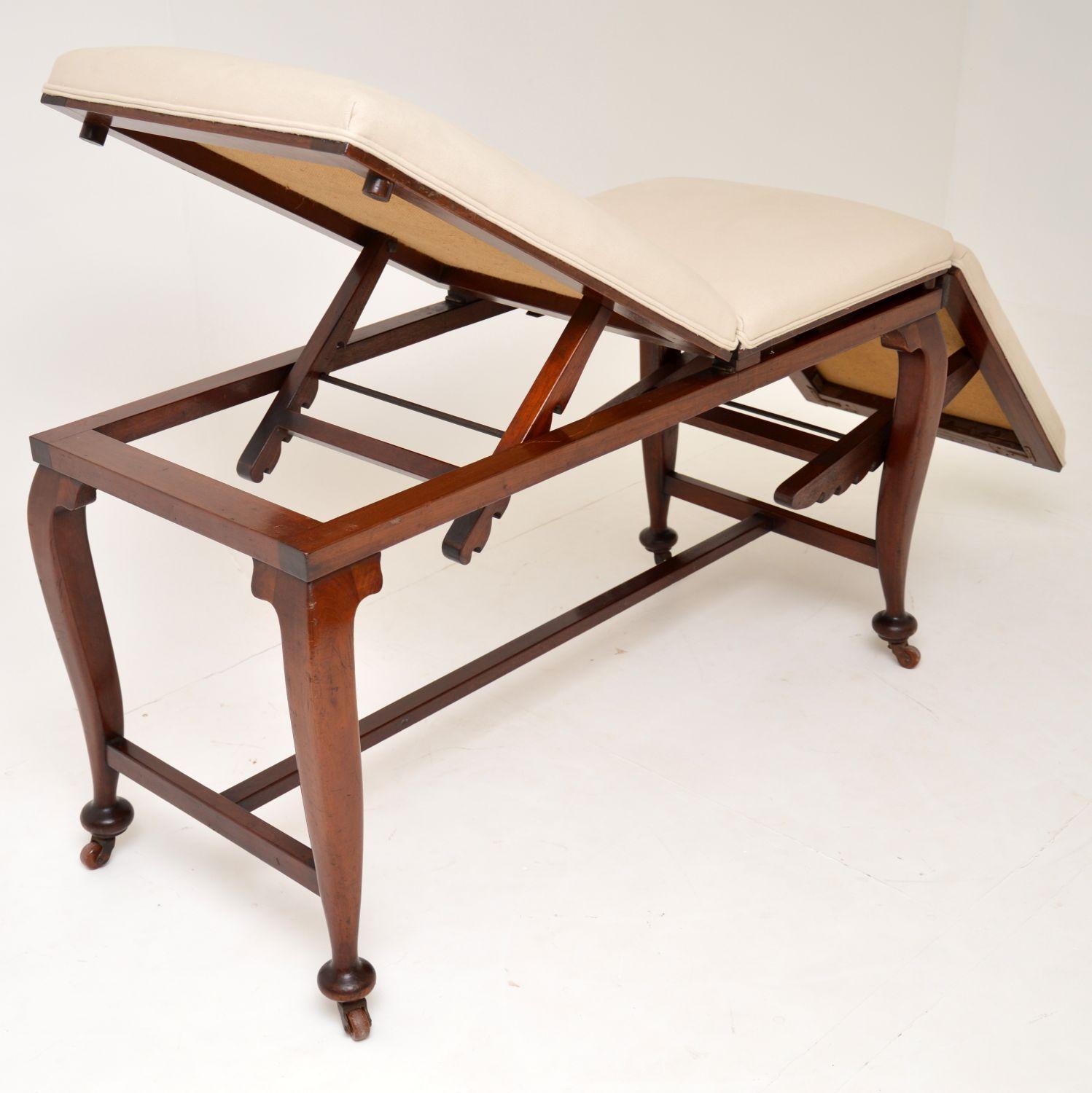 Antique Victorian Doctors Bed / Chaise Longue 1