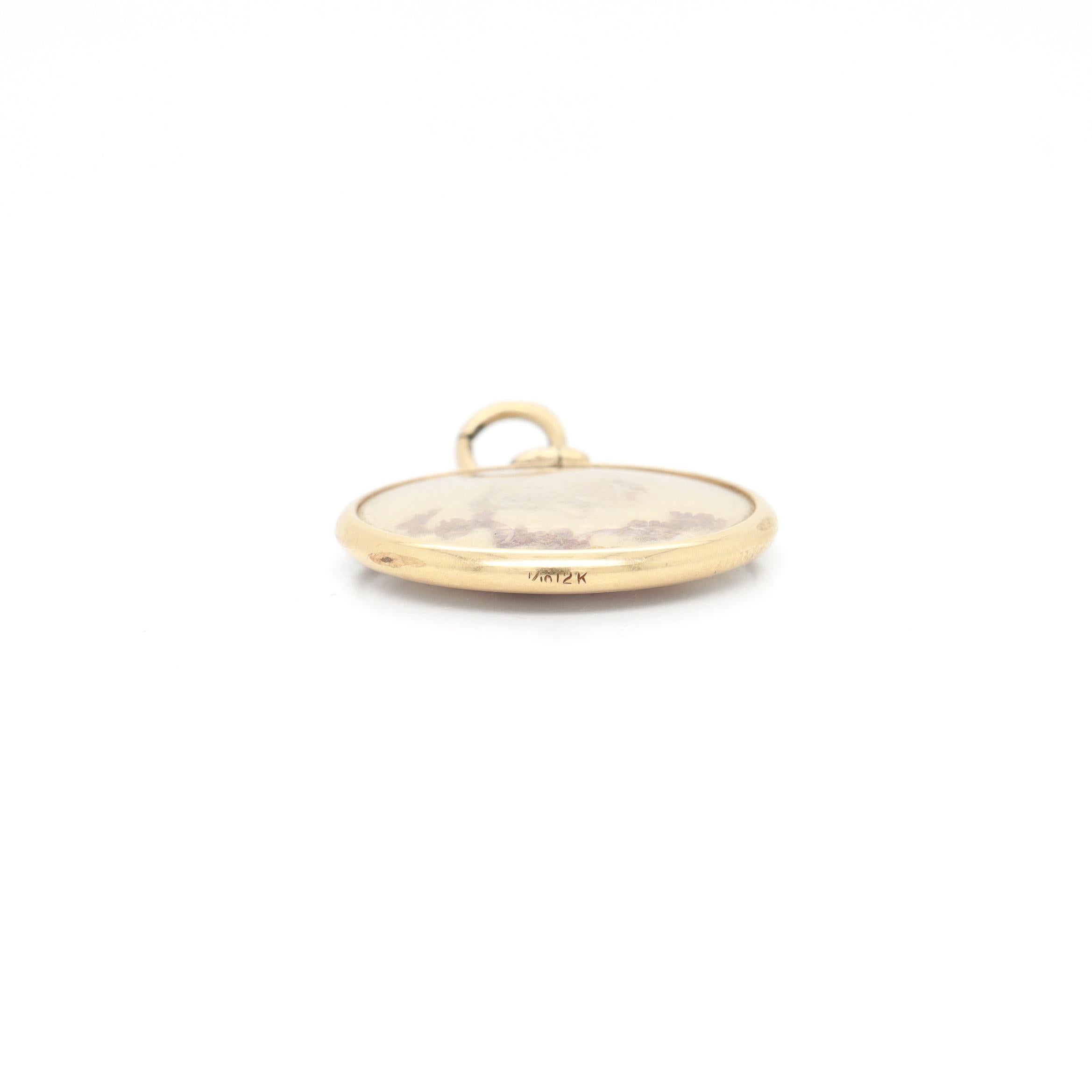 Antique Victorian Double Side 14K Gold & Butterfly Wing Charm / Pendant en vente 4