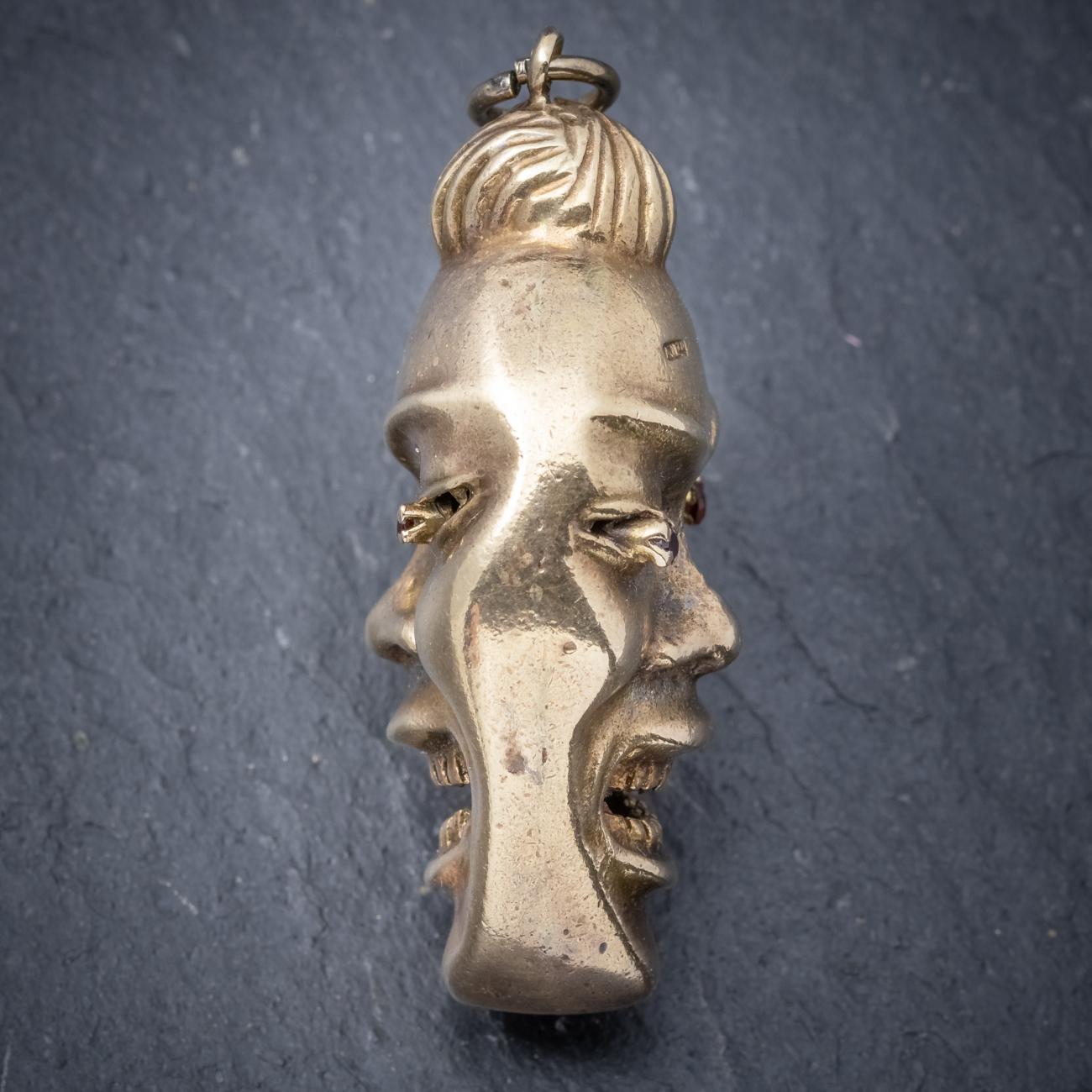 Antique Victorian Double-Sided Face 9 Carat Gold, circa 1900 Pendant In Good Condition For Sale In Lancaster , GB