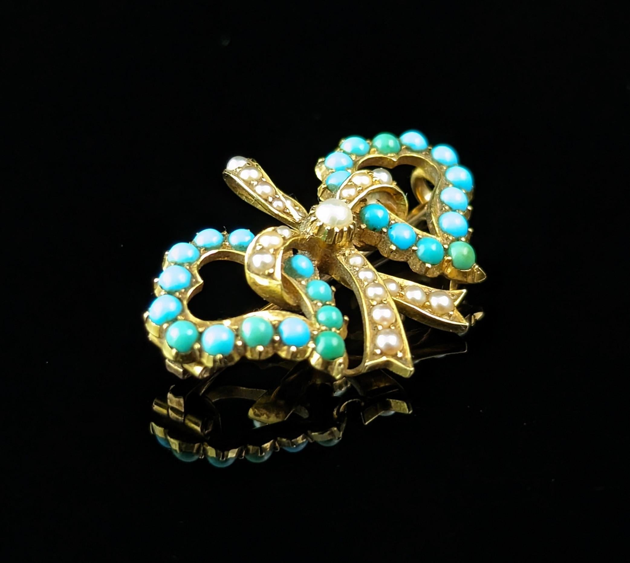 Cabochon Antique Victorian double Witches heart brooch, 22k gold, Turquoise and pearl