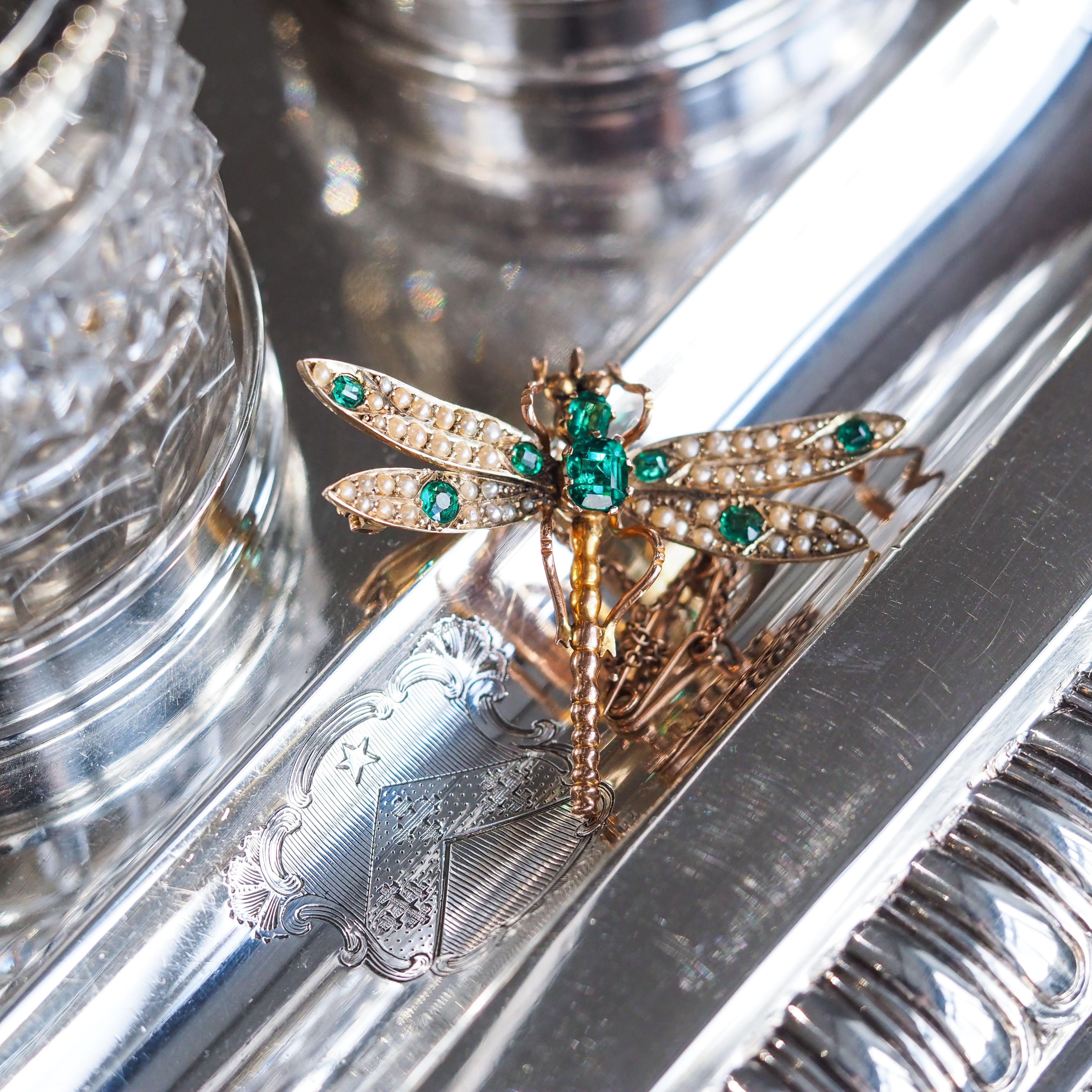 Antique Victorian Dragonfly Brooch Garnet & Seed Pearl 9K Gold - c.1900 In Good Condition In London, GB