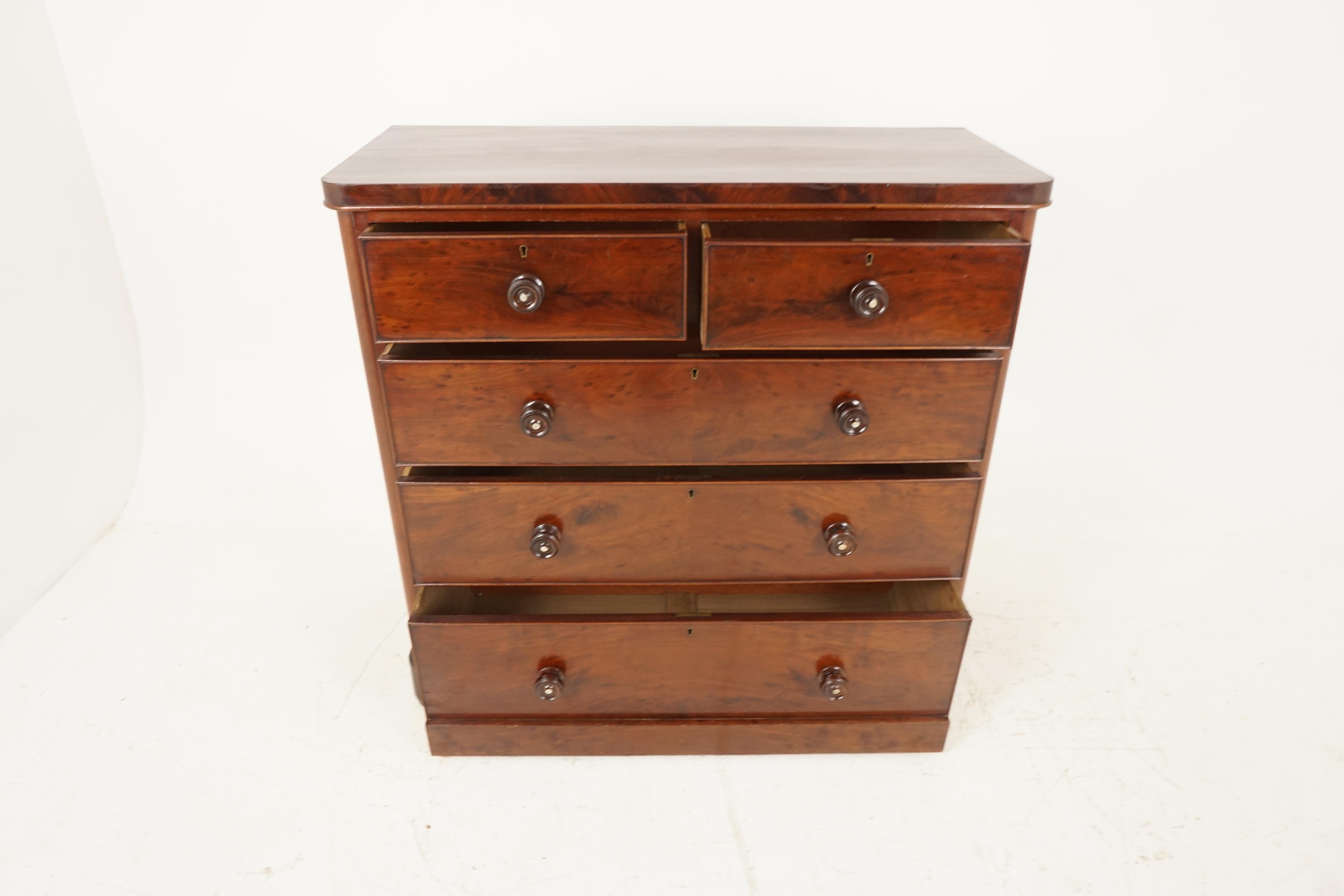 Antique Victorian dresser, mahogany chest of drawers, mother of pearl, Scotland 1870, B2274

Scotland, 1870
Solid mahogany and veneer
Original finish
Rectangular top with rounded ends
Two short and three graduating long drawers with beading to