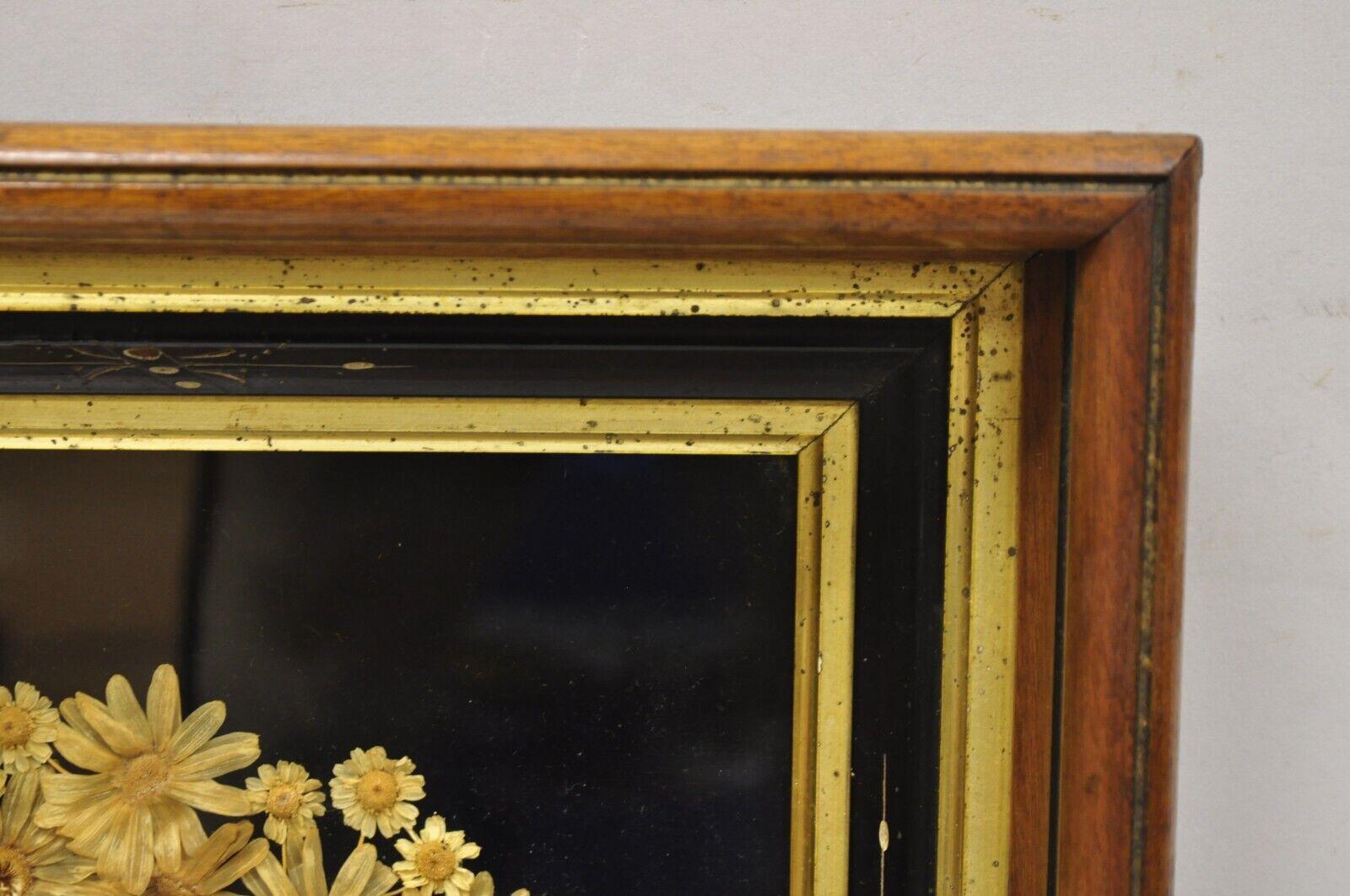 Antique Victorian Dried Flowers Mourning Wreath Mahogany Shadow Box Frame Oddity In Good Condition For Sale In Philadelphia, PA