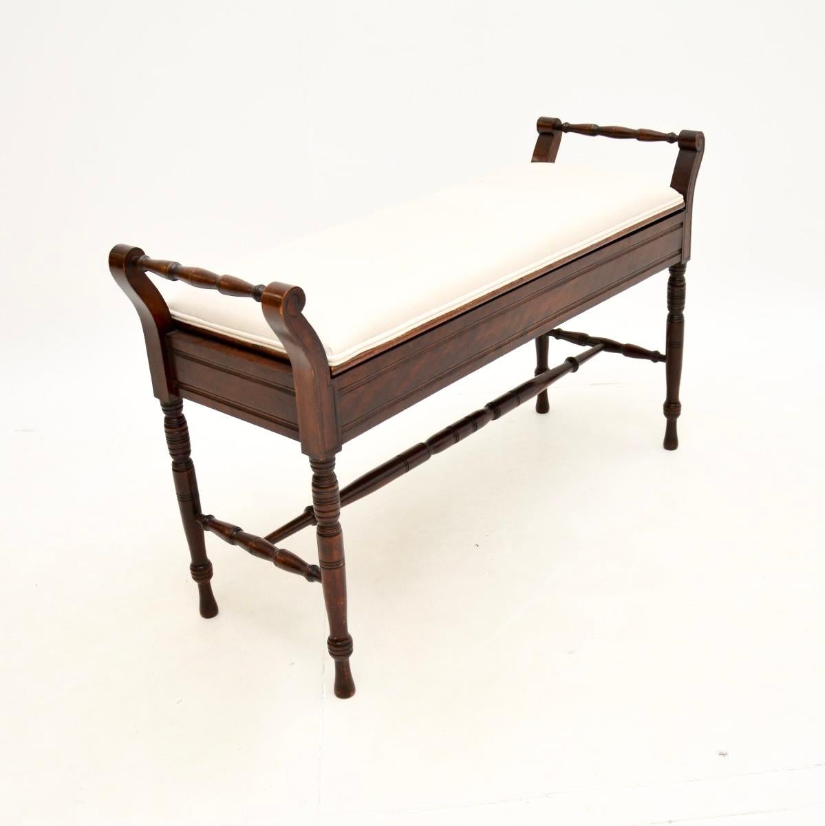 Tabouret de piano à queue victorien antique Bon état - En vente à London, GB