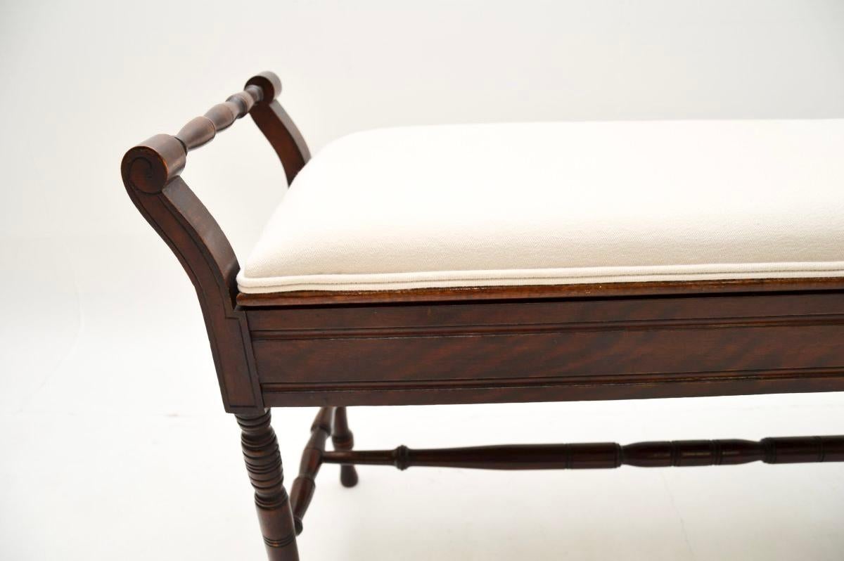 Tabouret de piano à queue victorien antique en vente 1