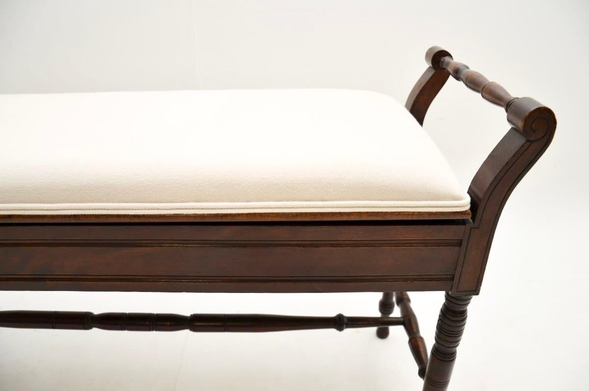 Tabouret de piano à queue victorien antique en vente 2