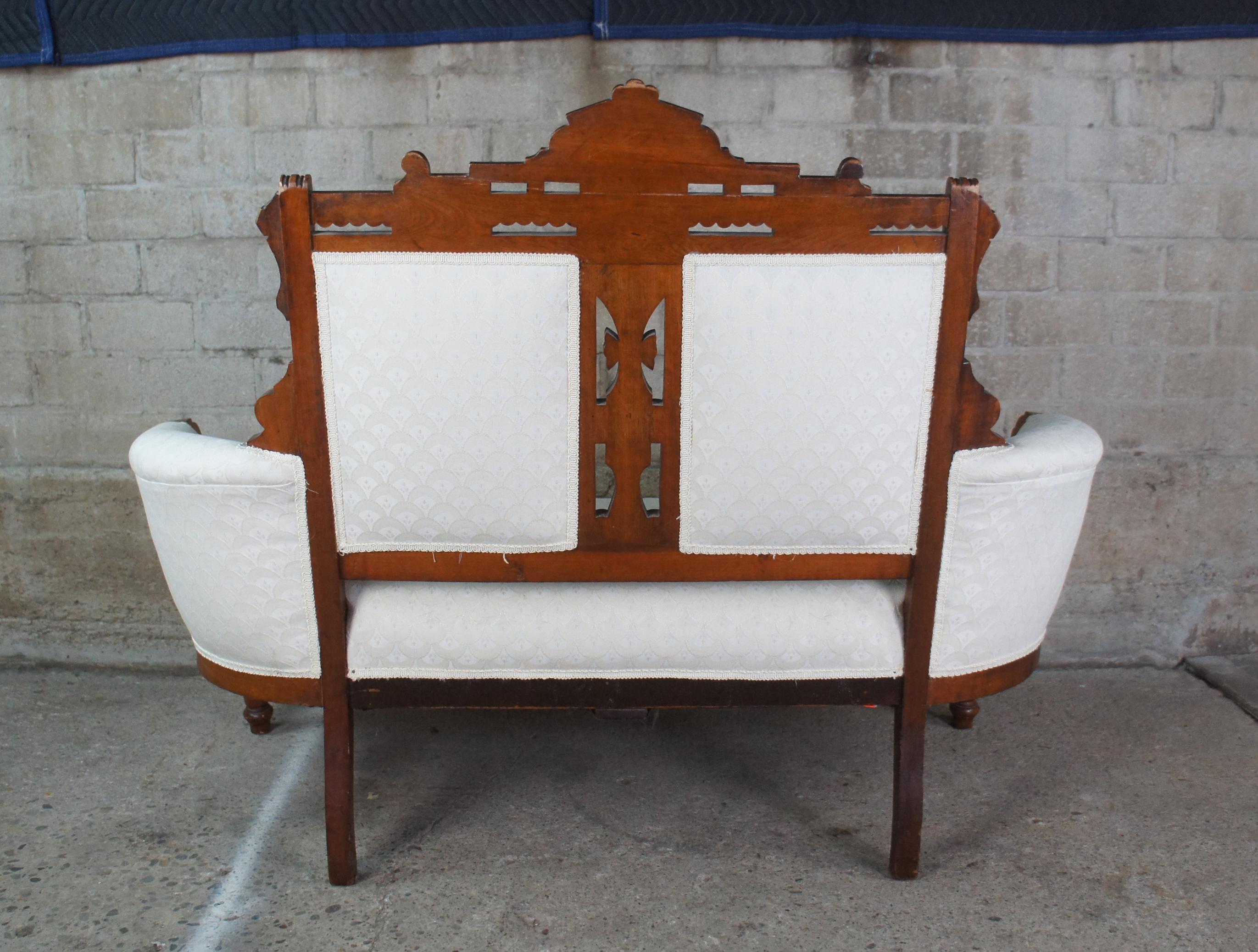Antique Victorian Eastlake Carved Walnut Parlor Settee Love Seat Bench 2