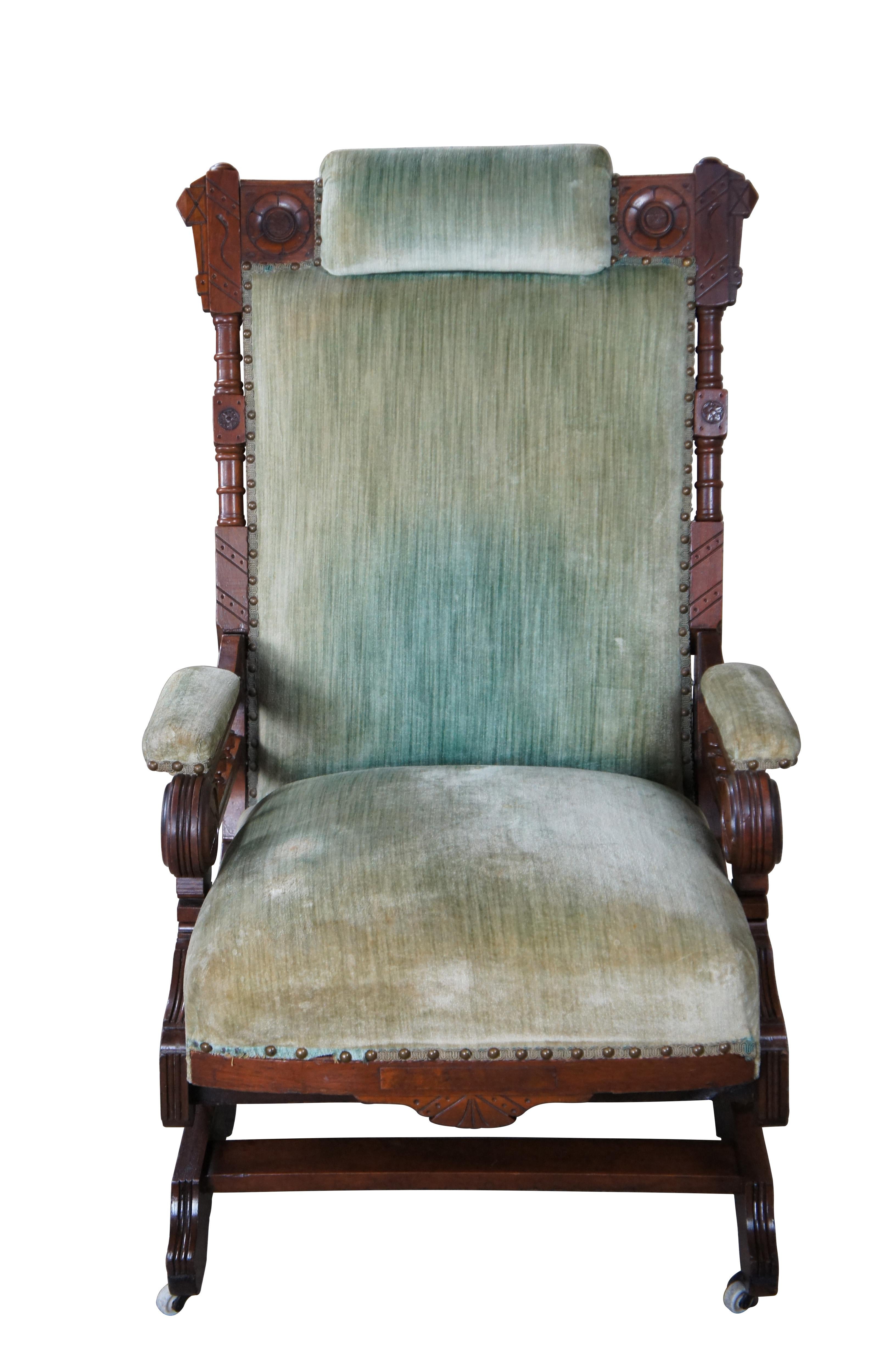 Antique Victorian Eastlake Walnut Platform Parlor Rocker Rocking Chair In Good Condition In Dayton, OH