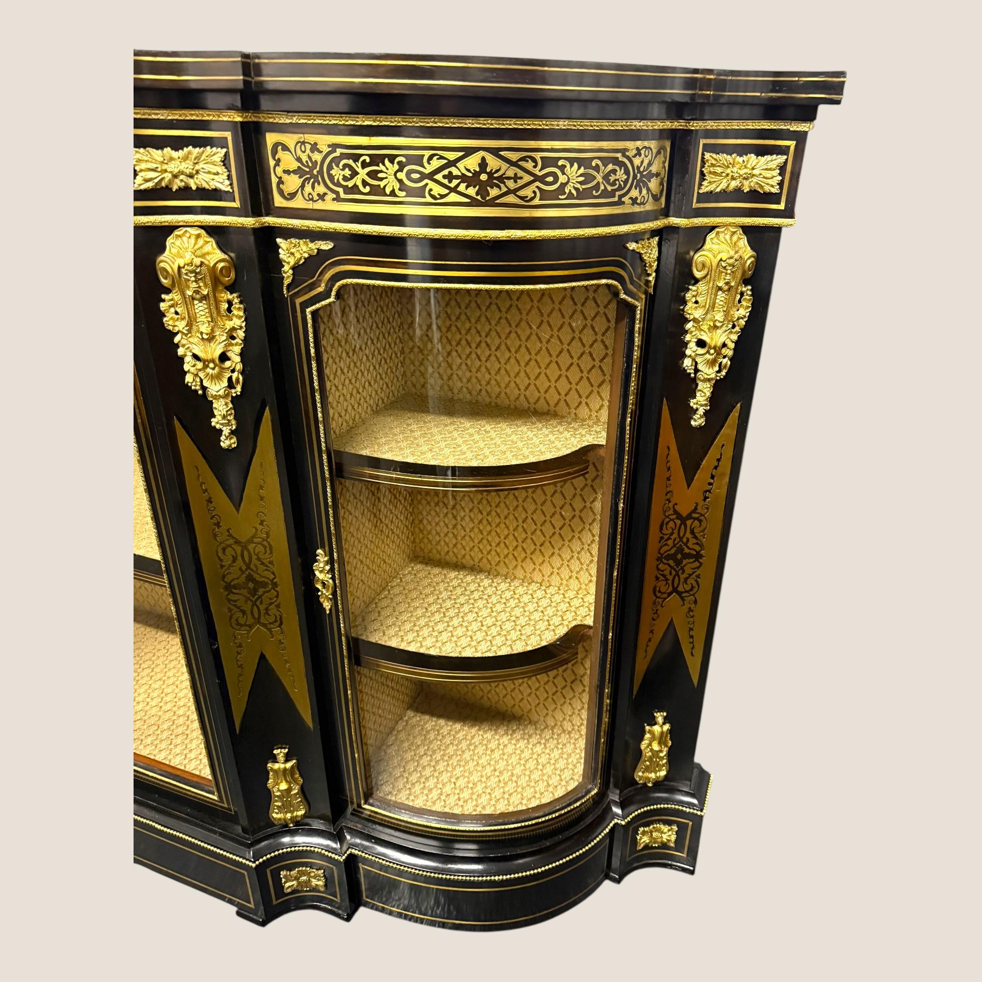 Antique Victorian Ebonised & Brass Ormolu Serpentine Boulle Credenza Sideboard For Sale 3