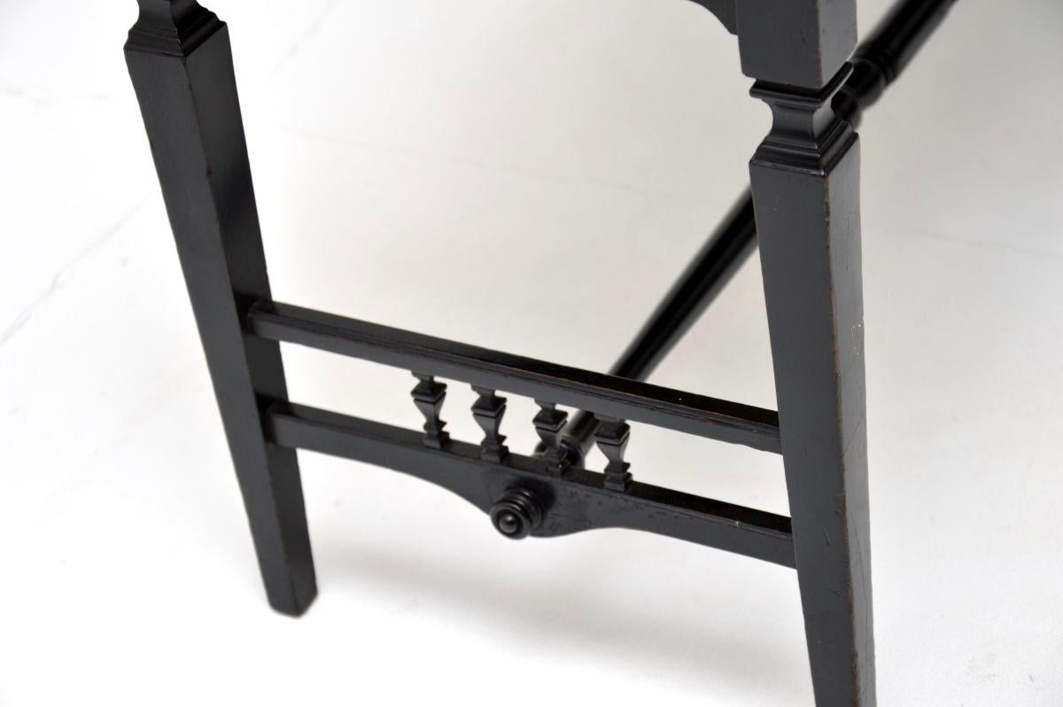 Antiker viktorianischer ebonisierter Hocker / Bank (Spätes 19. Jahrhundert) im Angebot