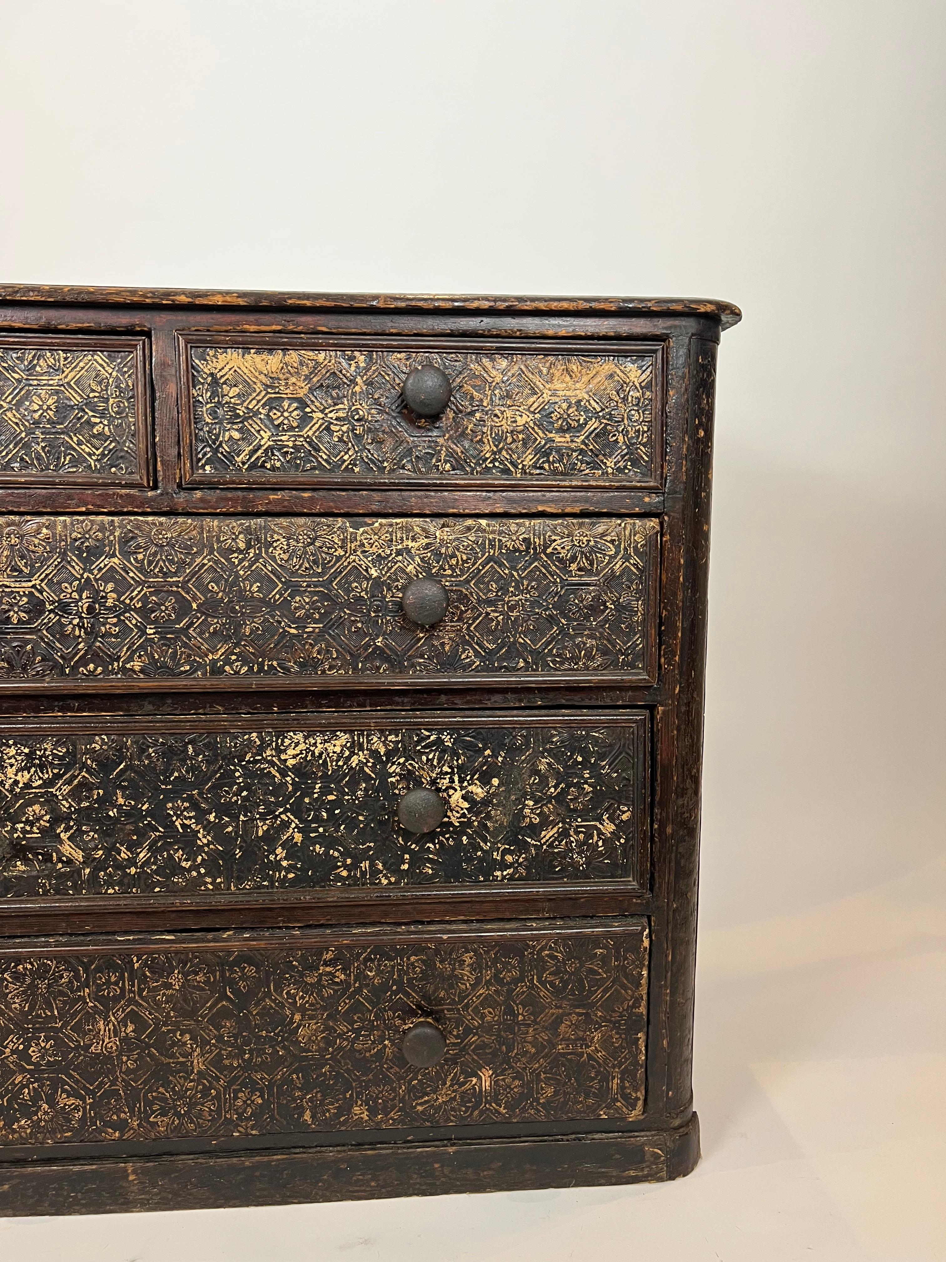 Antique Victorian Ebonized Chest Of Drawers, Mid To Late 19th Century in vendita 2