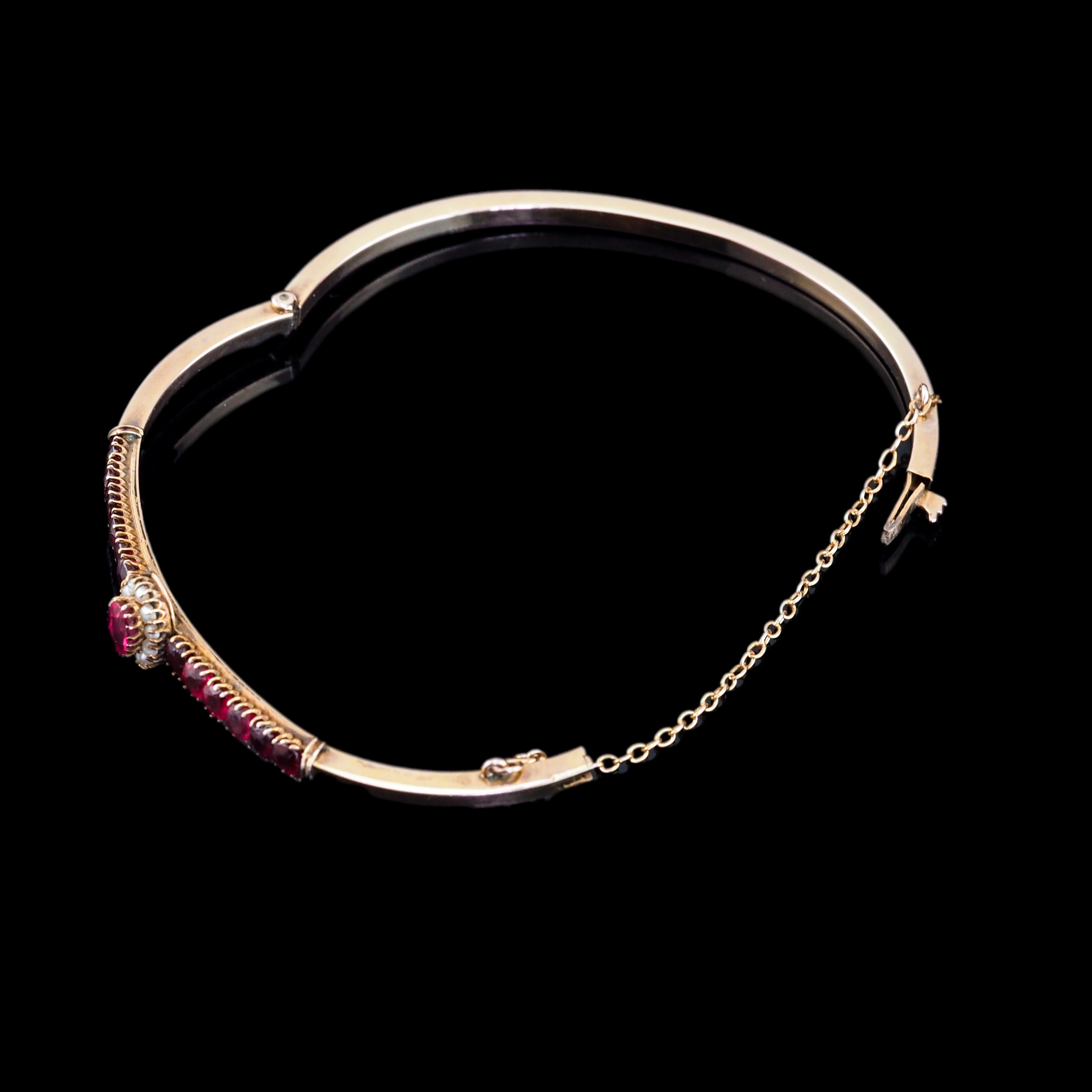 Antique Victorian/Edwardian Pink Garnet & Seed Pearl Bangle 9K Gold - c.1900 For Sale 10