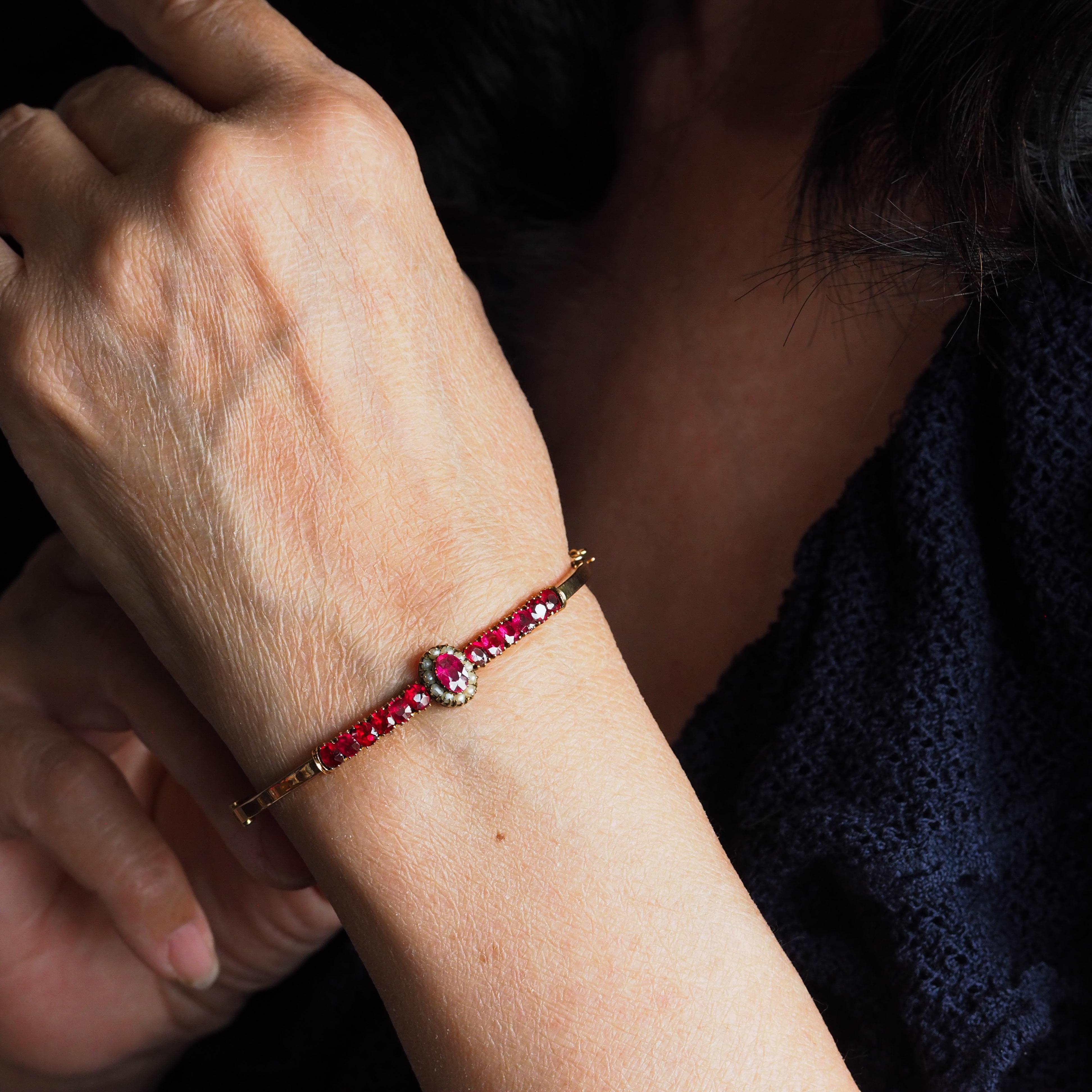 Antique Victorian/Edwardian Pink Garnet & Seed Pearl Bangle 9K Gold - c.1900 For Sale 12