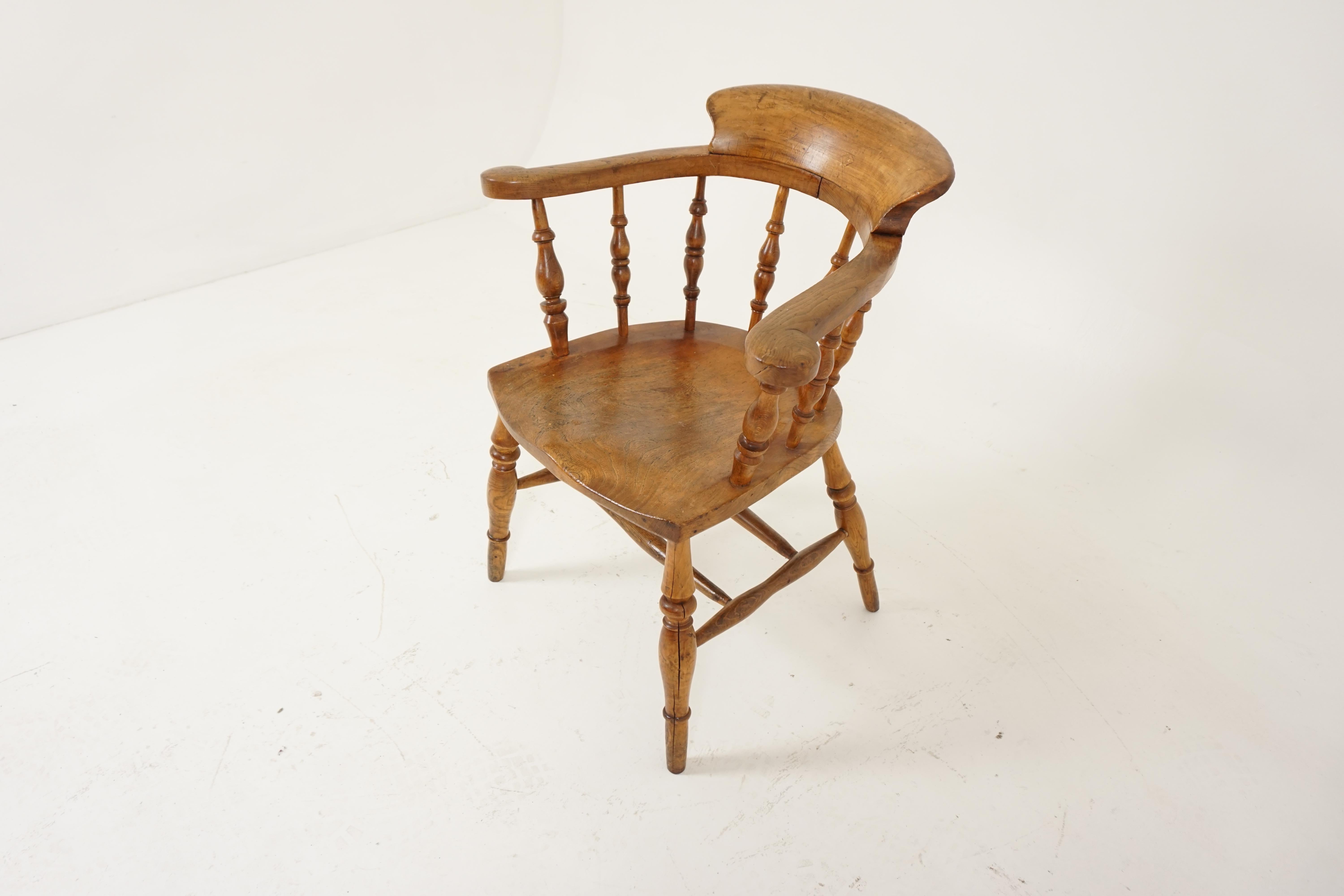 Antique Victorian, elm Windsor, smokers bow armchair, Scotland 1880, H110

Scotland, 1880
Solid elm
Original finish
The back crowned with a generous scroll back
Thick shaped saddle seat below
Ring turned spindles rise obliquely
Supporting the
