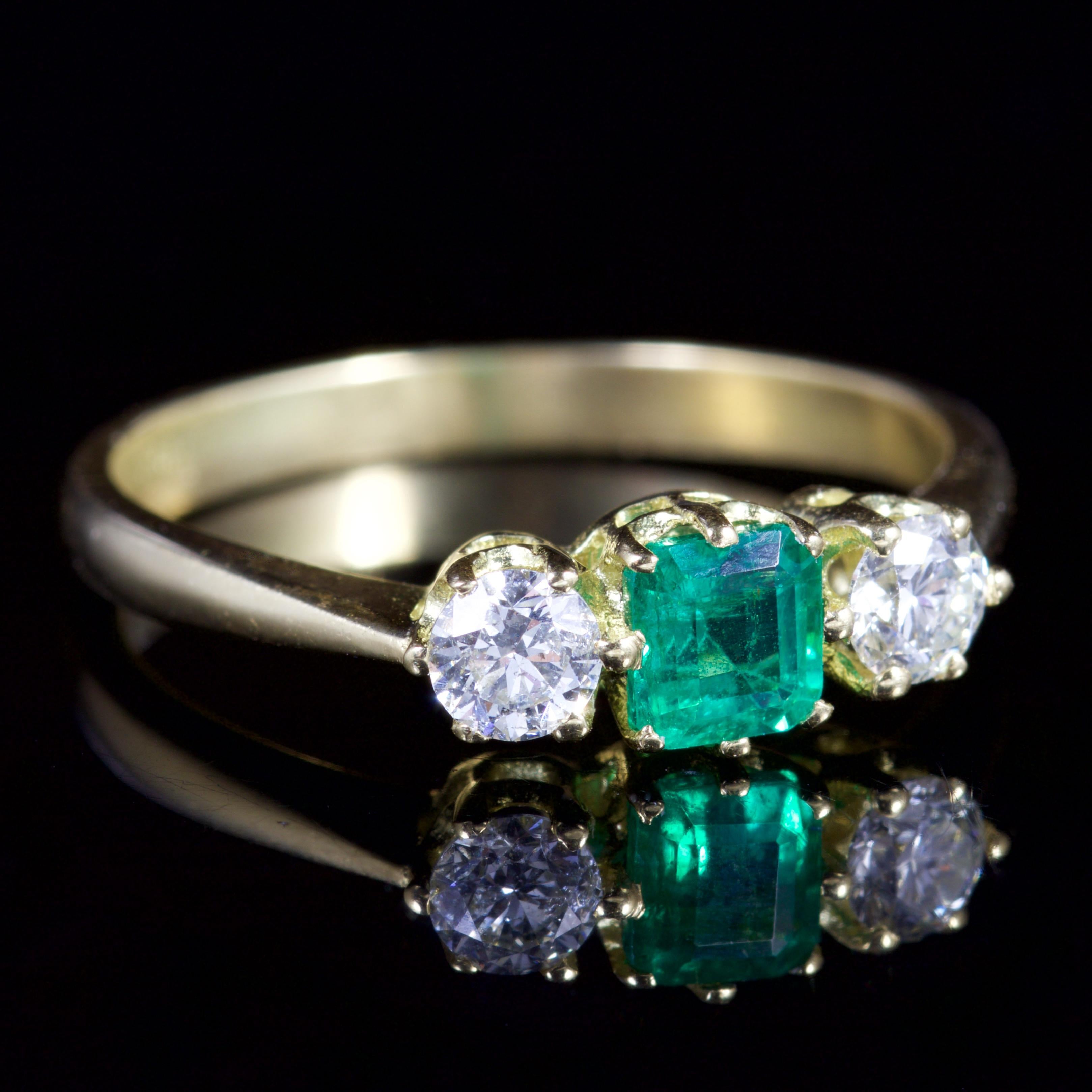 Antique Victorian Emerald Diamond Trilogy Ring 18 Carat Gold, circa 1900 1