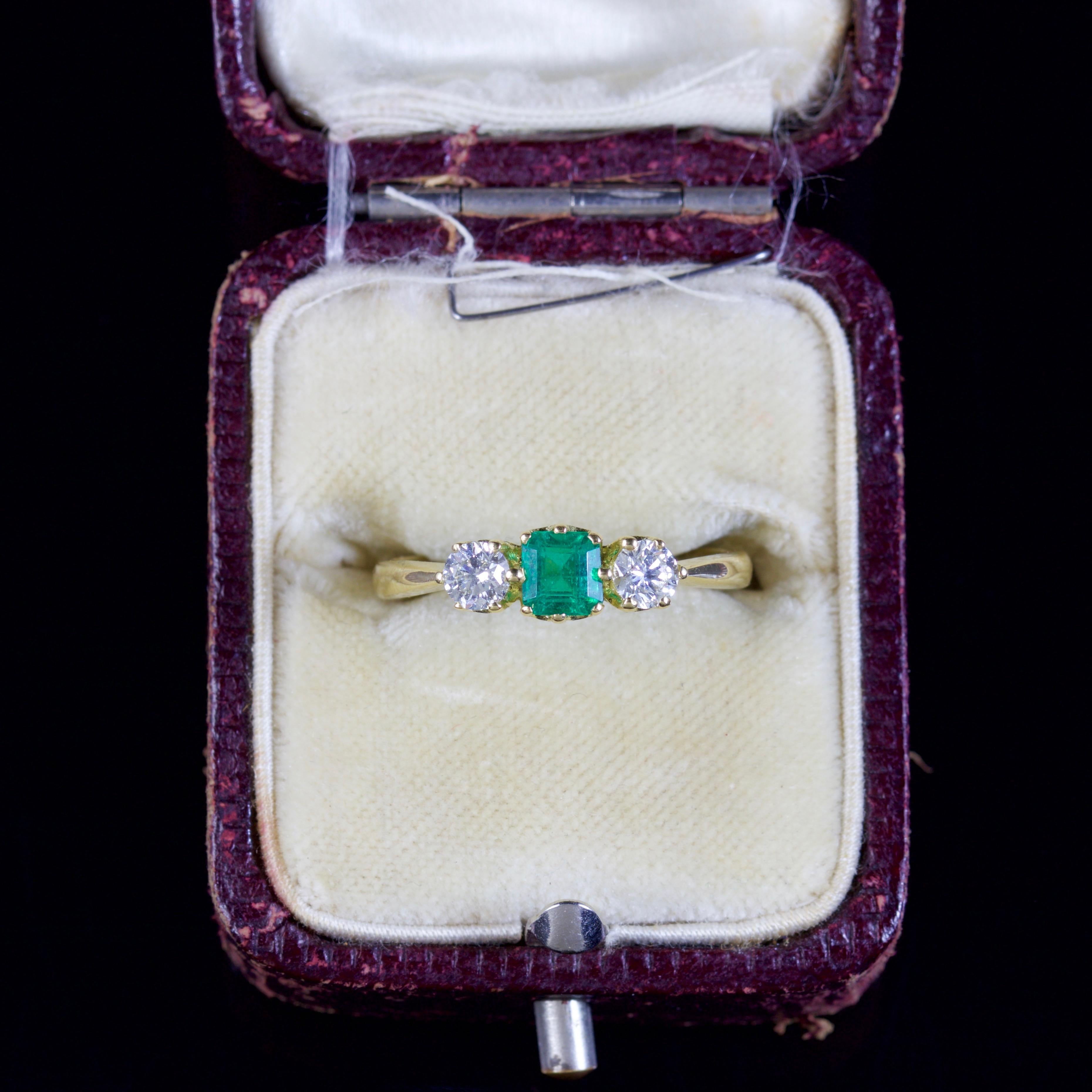 Antique Victorian Emerald Diamond Trilogy Ring 18 Carat Gold, circa 1900 4