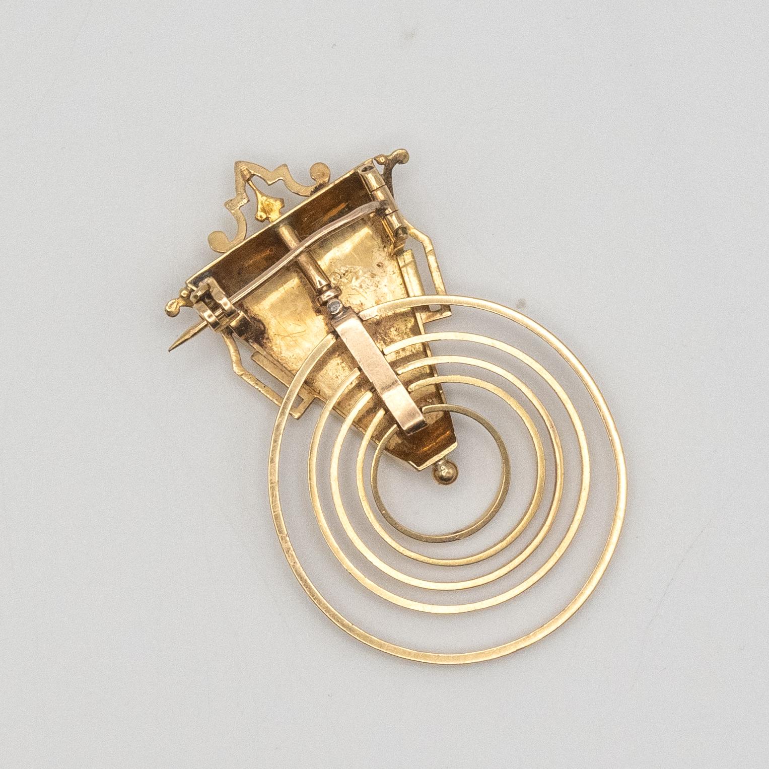 Antique Victorian Enamel Cherub Earrings and Brooch Set in 18K Gold c. 1900 en venta 3