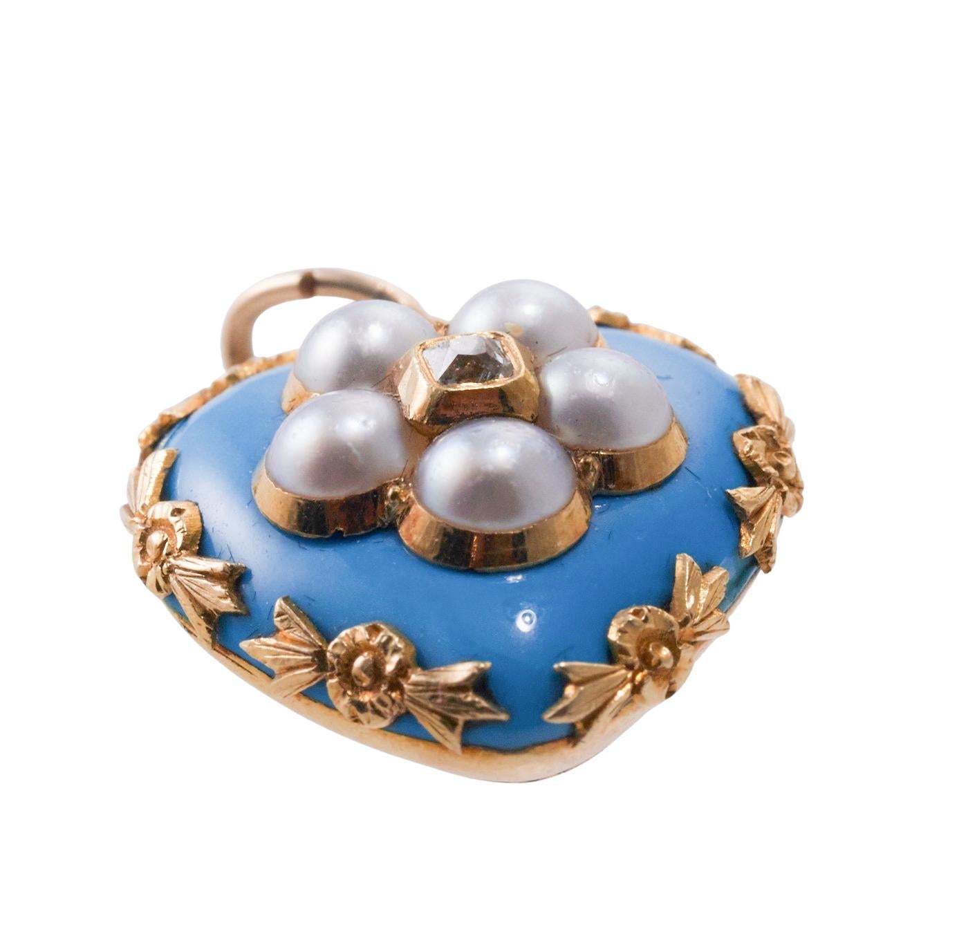 Antikes viktorianisches Emaille-Perlen-Diamant-Gold-Medaillon-Herz-Anhänger  im Zustand „Hervorragend“ im Angebot in New York, NY