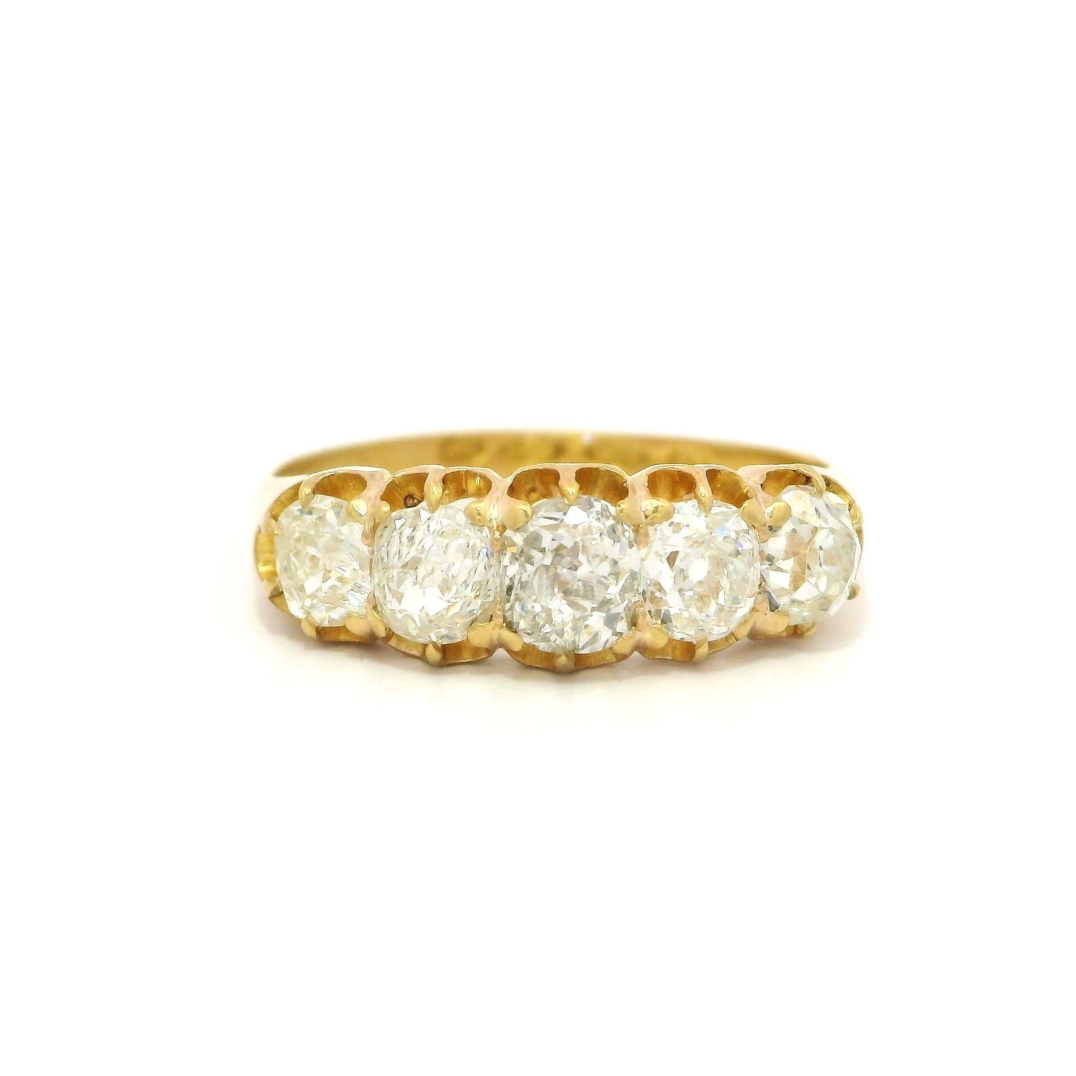 Antiguo anillo victoriano inglés de oro de 18 quilates de 1,7 quilates con 5 diamantes de la antigua mina en venta 7