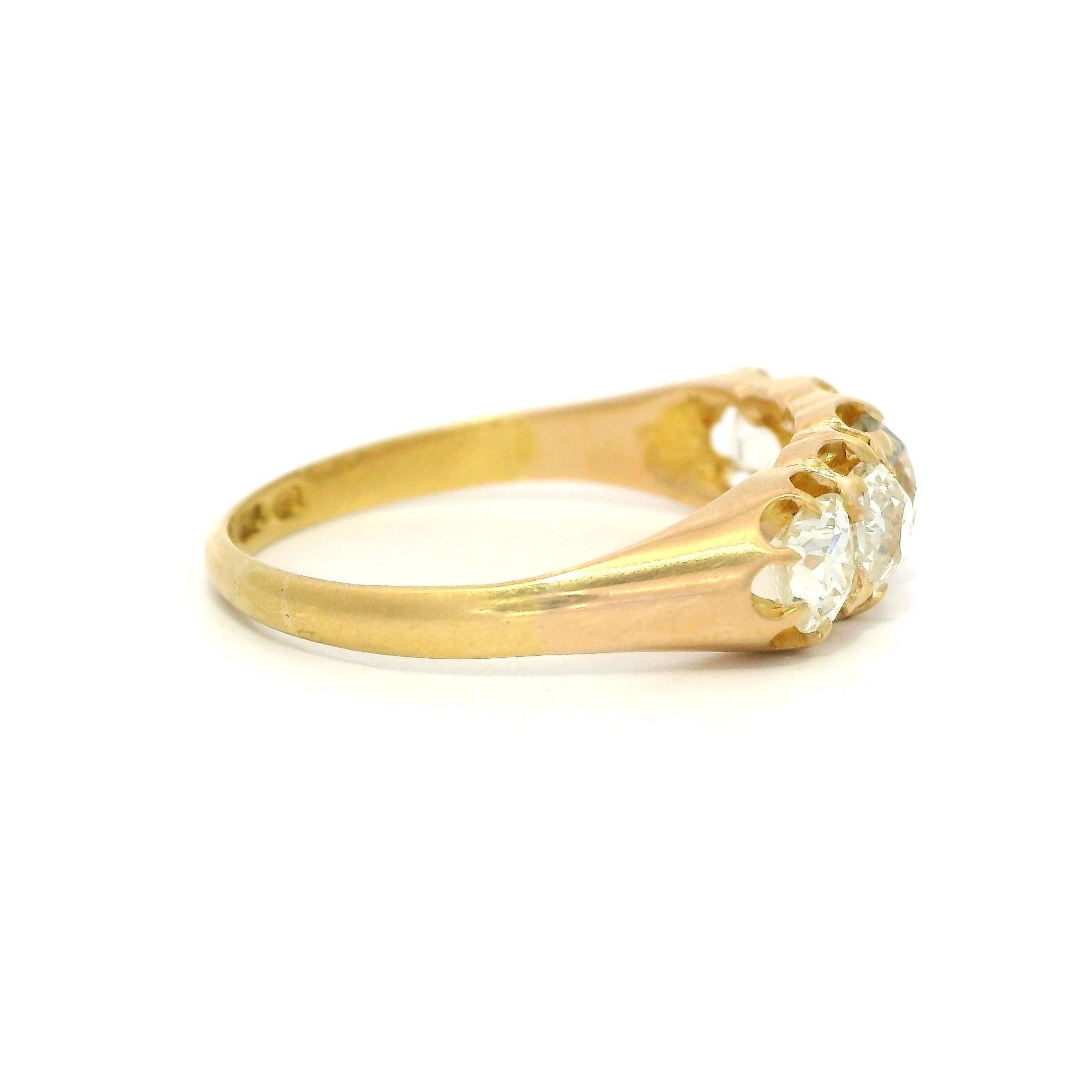 Antiguo anillo victoriano inglés de oro de 18 quilates de 1,7 quilates con 5 diamantes de la antigua mina en venta 3