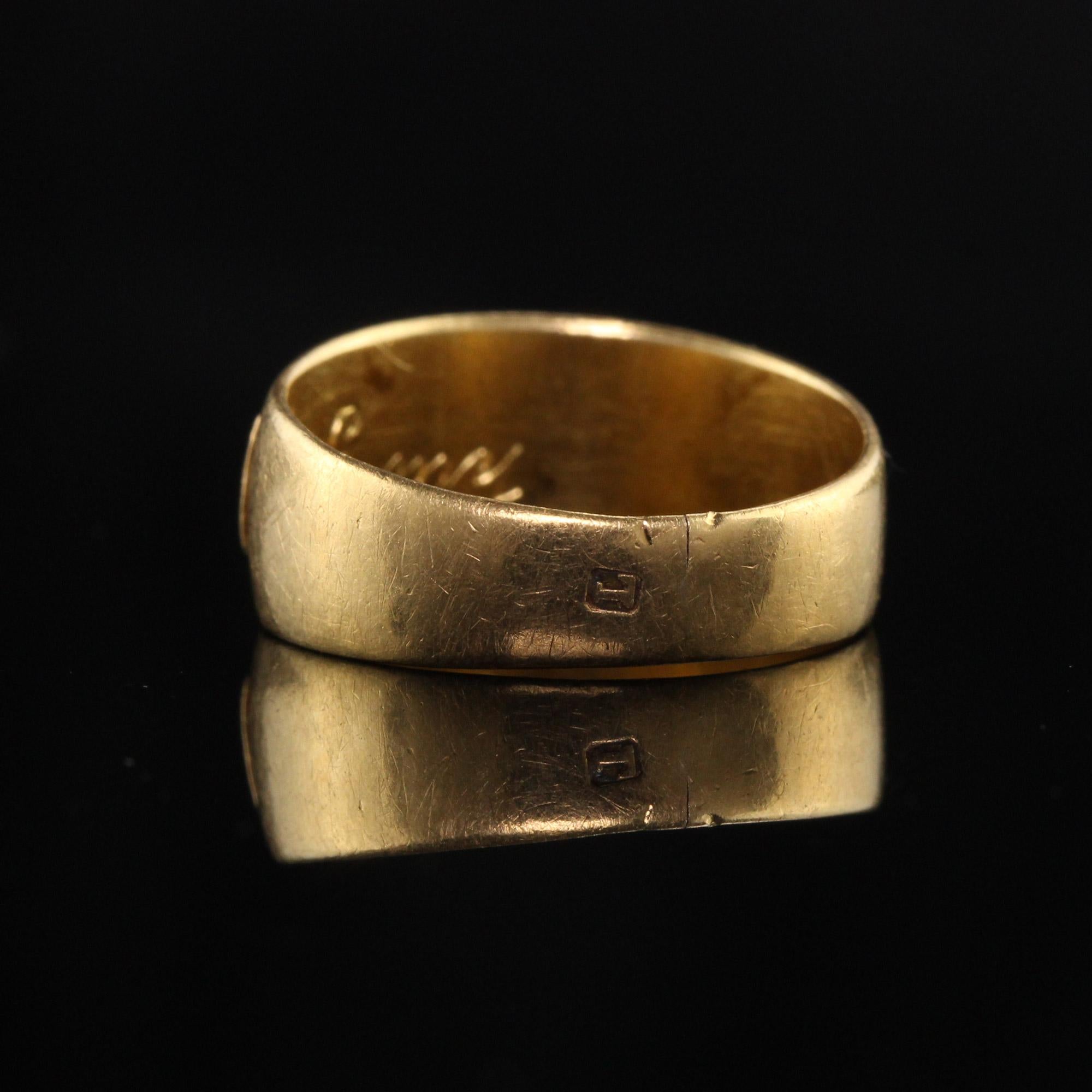 Antiker viktorianischer englischer Mizpah-Ring aus 18 Karat Gelbgold, um 1886 im Zustand „Gut“ im Angebot in Great Neck, NY