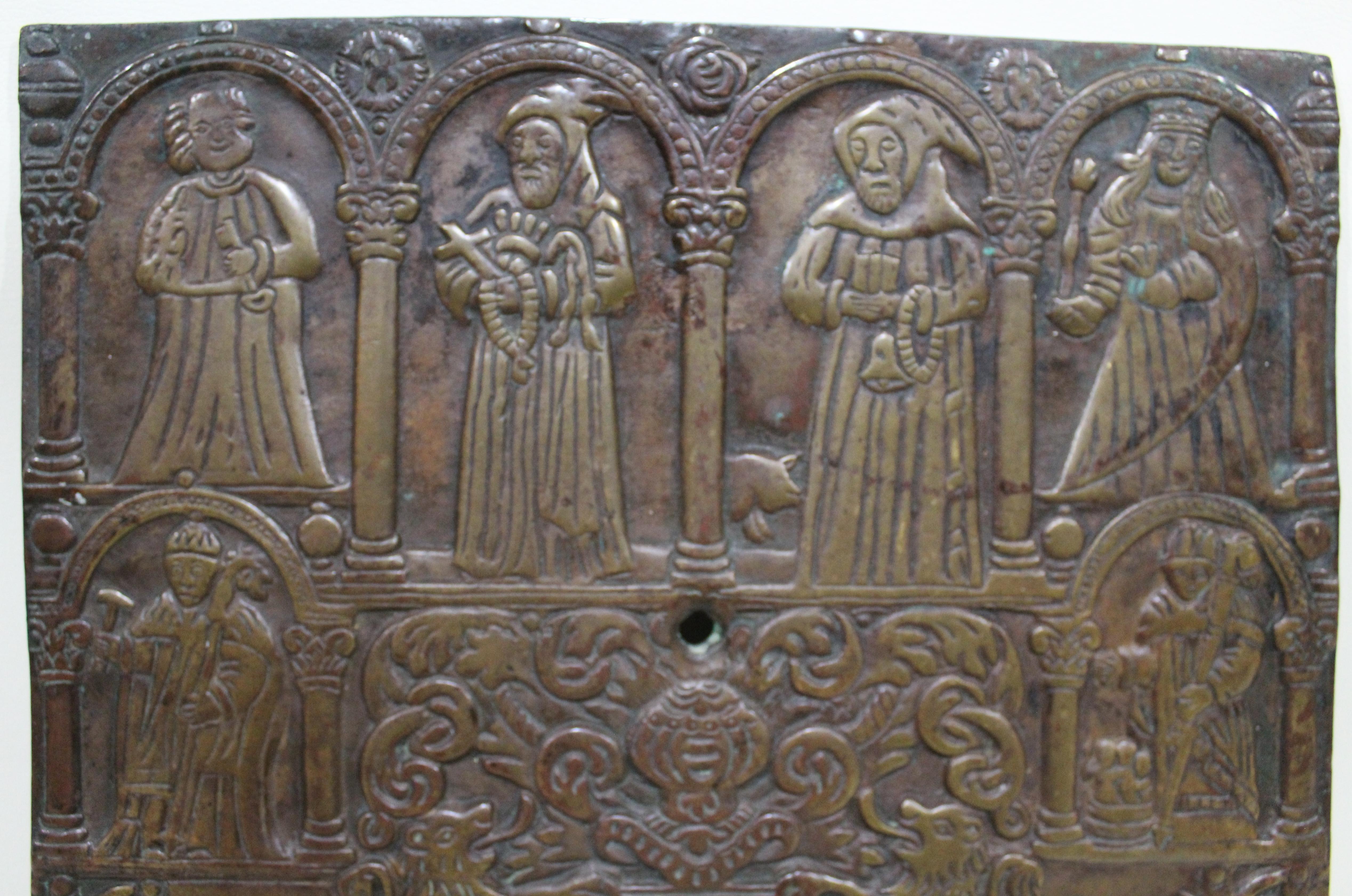 Antike viktorianische englische architektonische Sundial aus massiver Bronze im mittelalterlichen Stil (Englisch) im Angebot