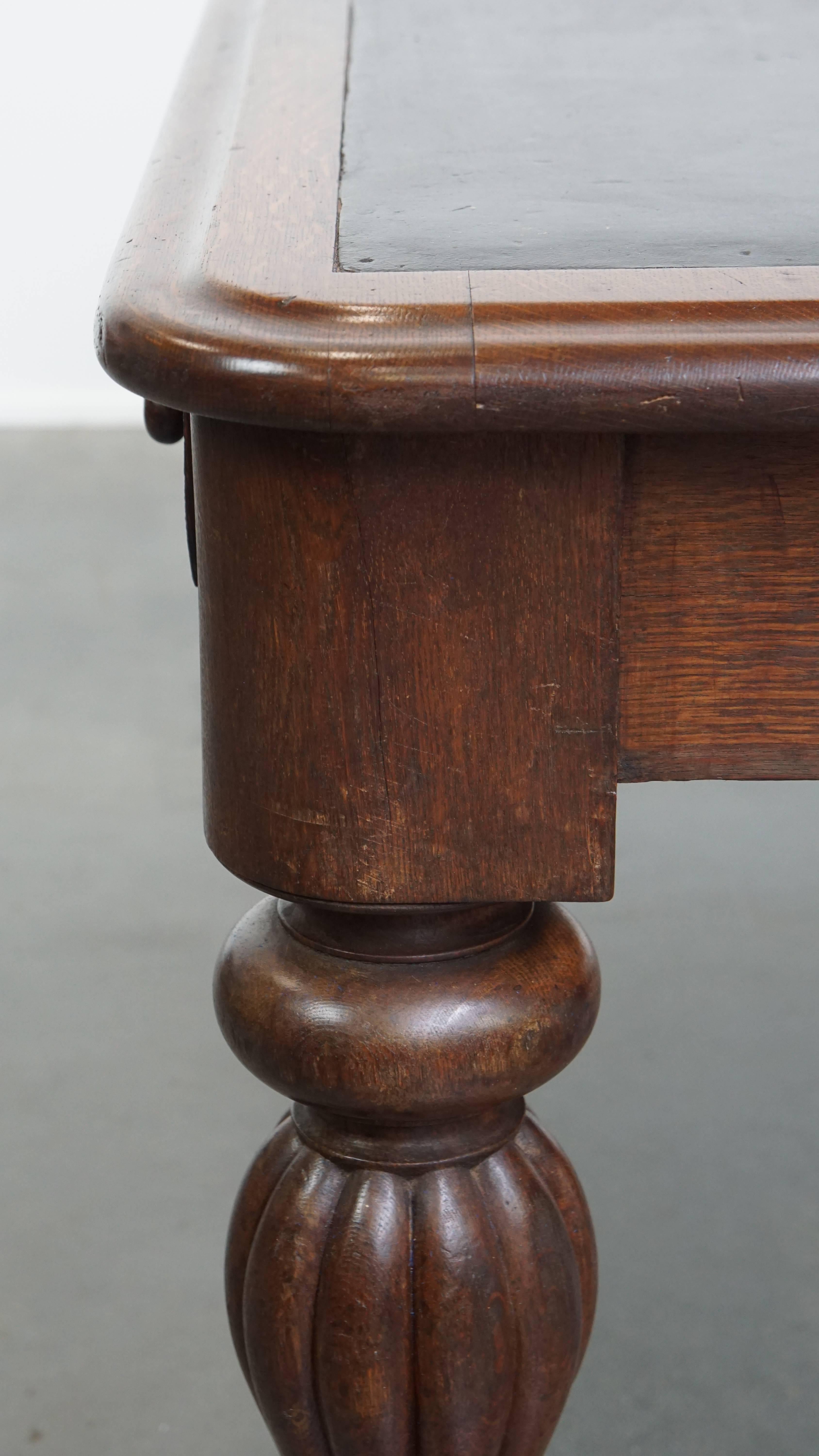 Antique Victorian English Oak Writing Desk / Partner Desk with a Leather Top For Sale 10