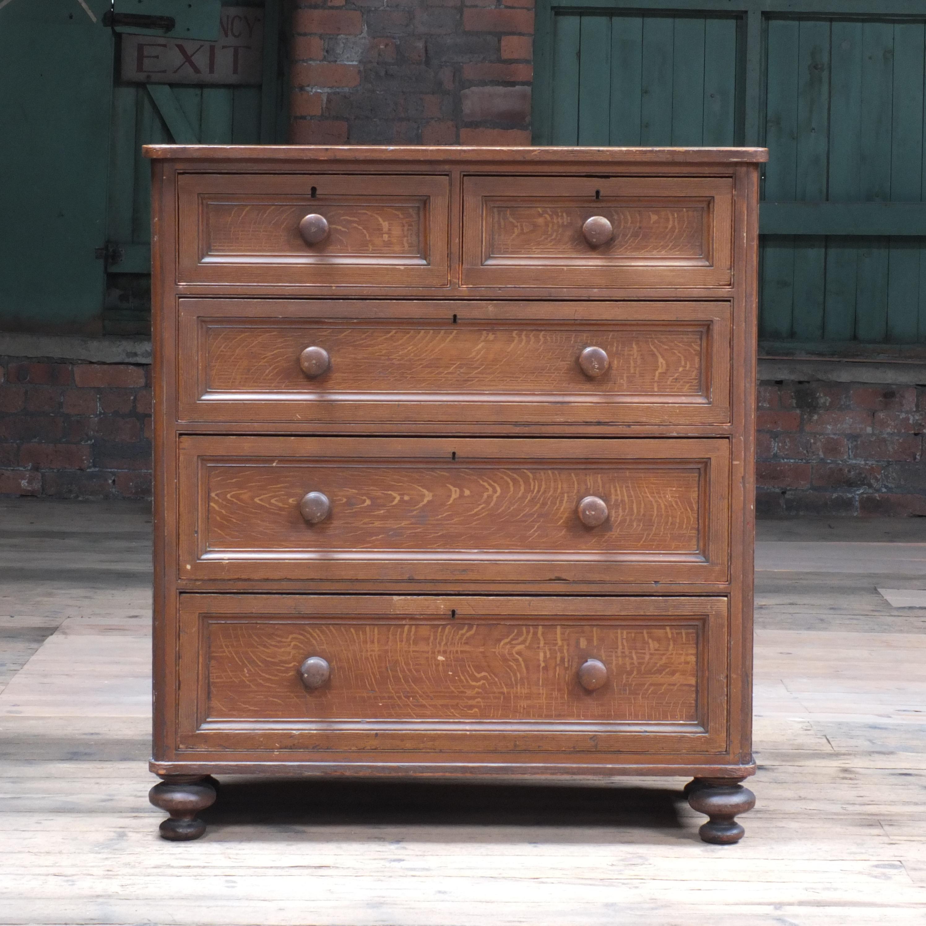 Antique Victorian English Pine Drawers in Faux Oak Paint In Good Condition In Batley, GB