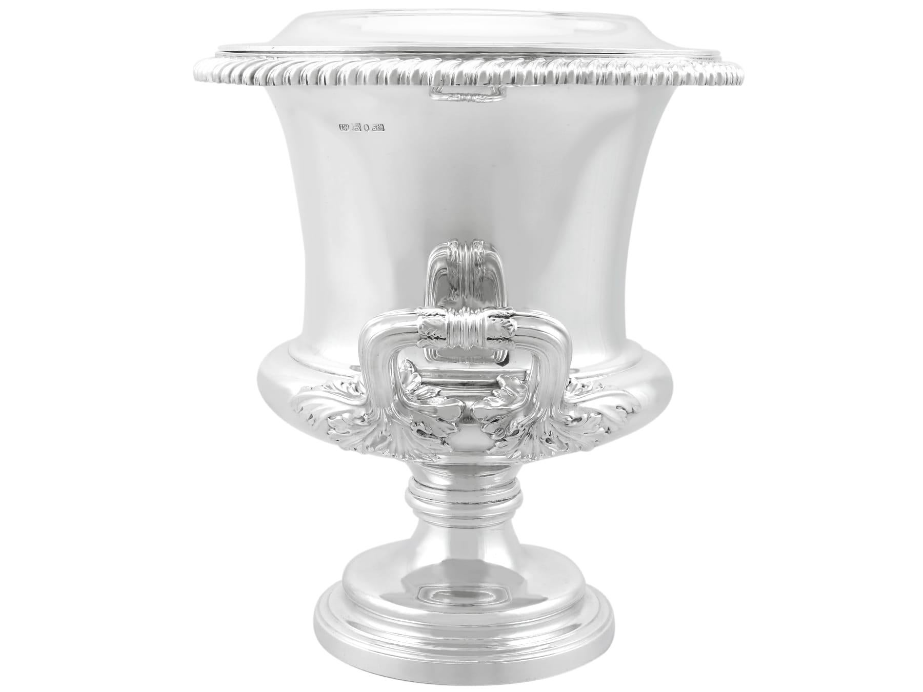 Anglais Ancien refroidisseur à vin en argent sterling de style victorien anglais en vente