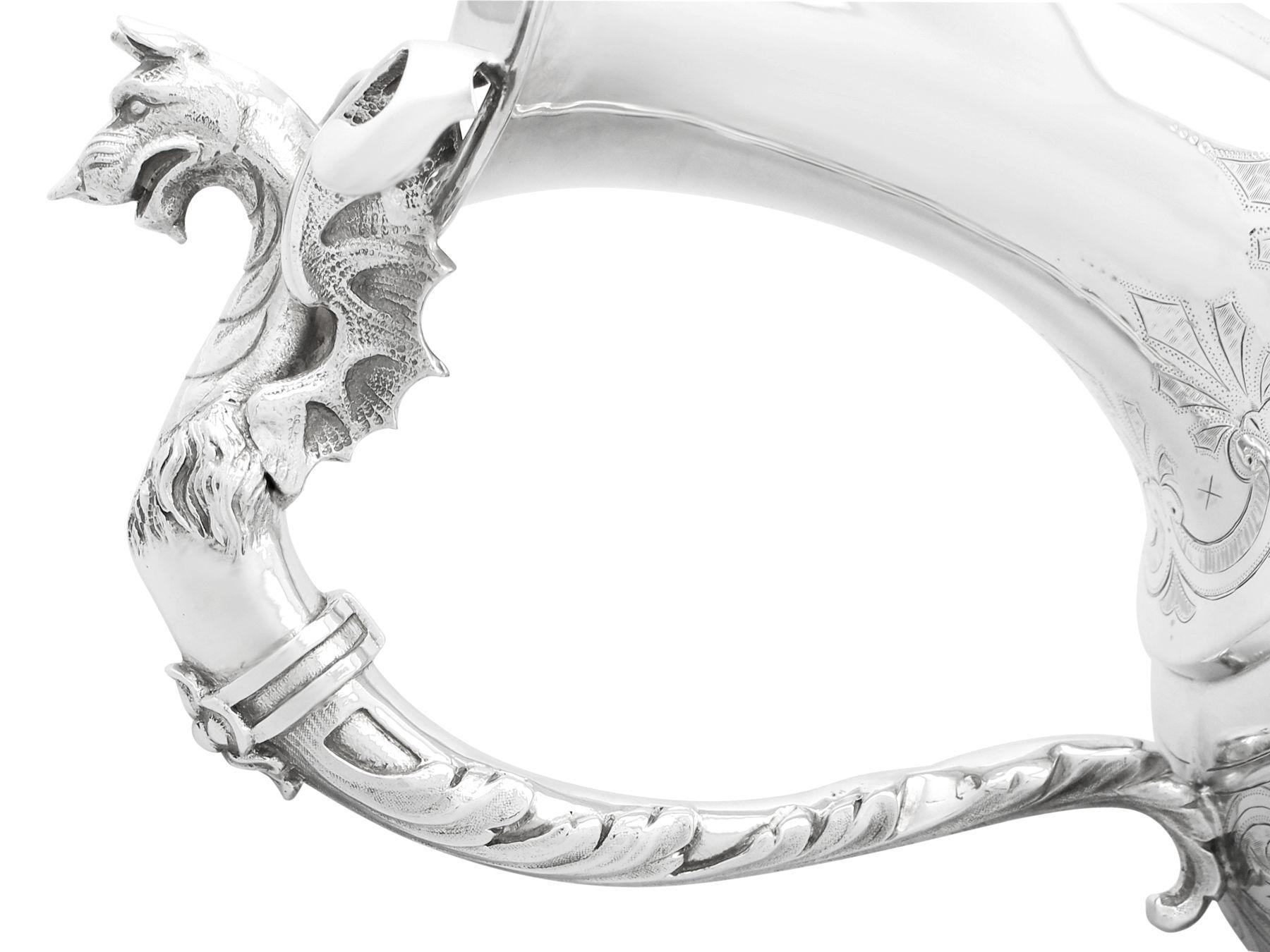 Antigua jarra de vino inglesa victoriana de plata de ley Silver en venta