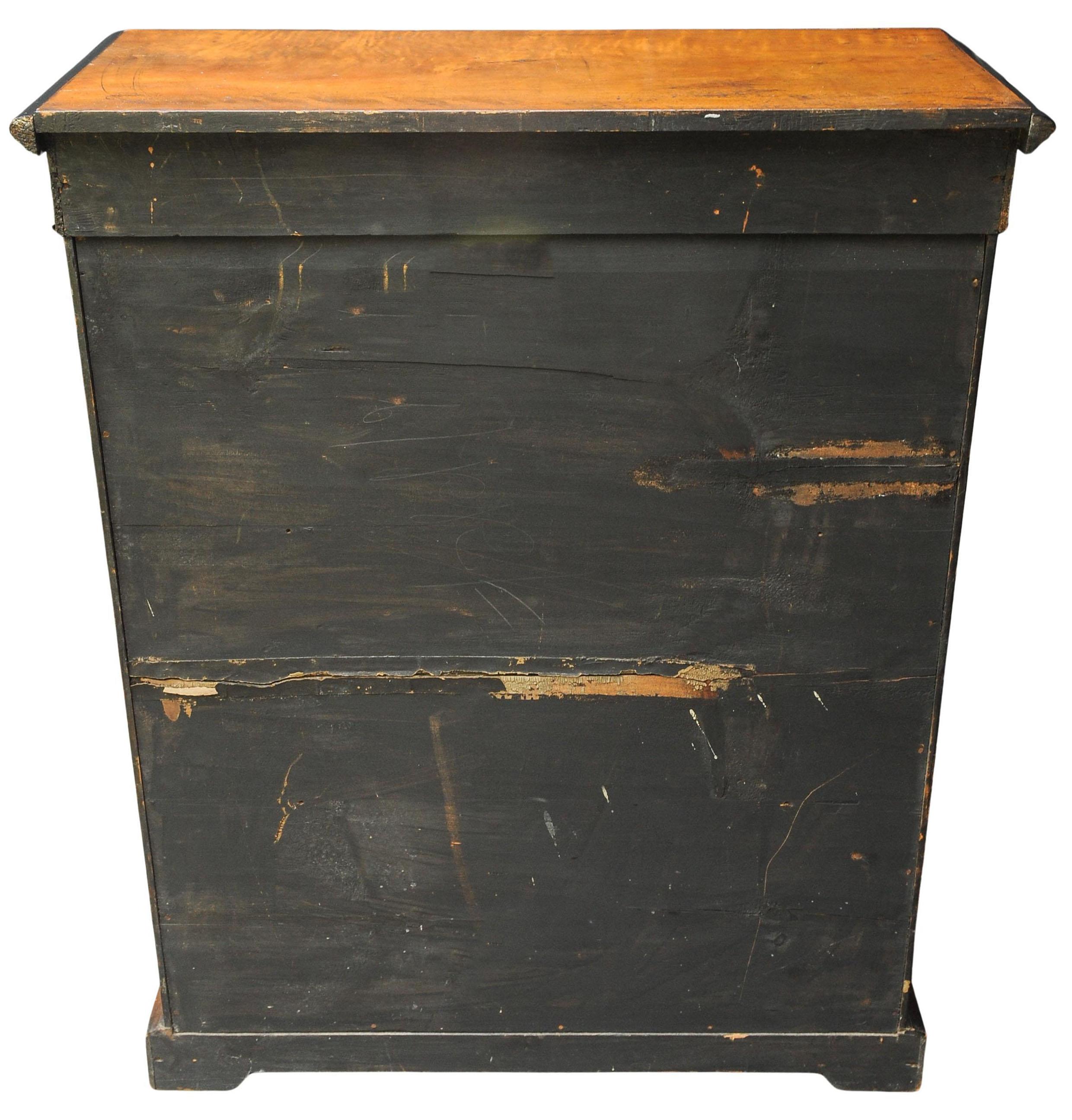 Antiguo armario victoriano inglés de muelle de nogal, madera satinada y ormolu esmaltado dorado en venta 2