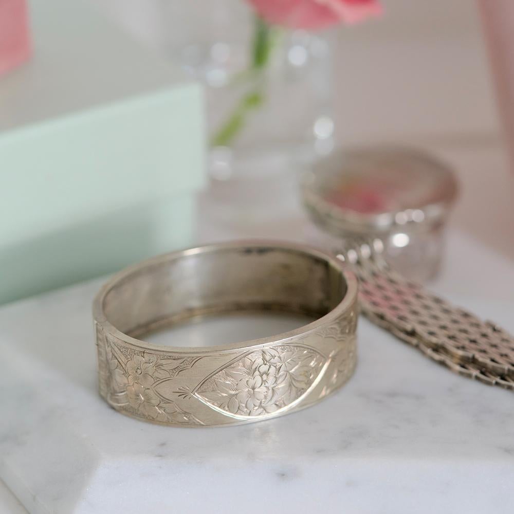 Women's Antique Victorian Engraved Silver Bangle Bracelet For Sale