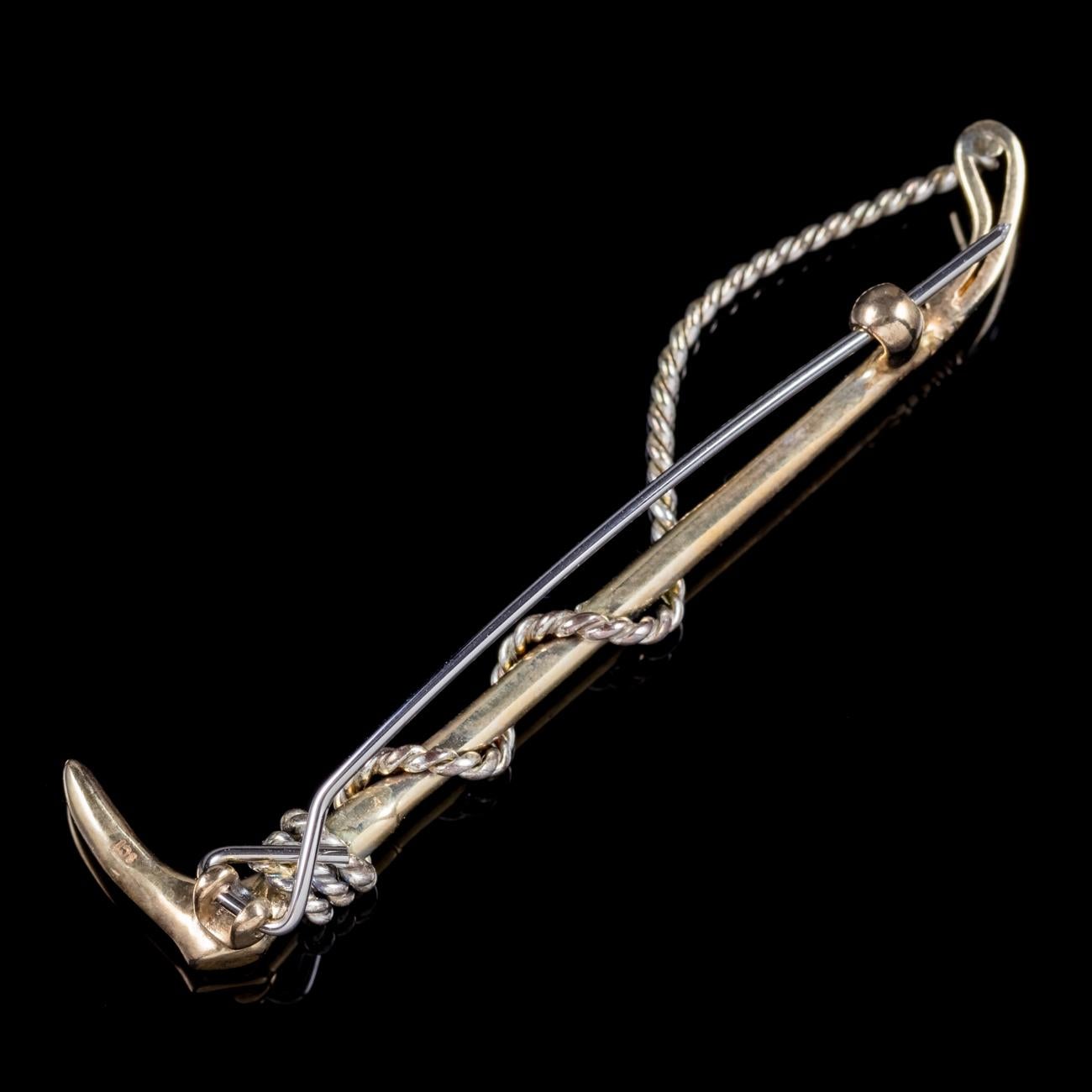 A splendid antique Victorian 9ct Yellow Gold brooch shaped like a riding crop with a wonderful rope twisting around the piece. Riding jewellery was popular in the Victorian era and was usually worn by women of social standing who partook in