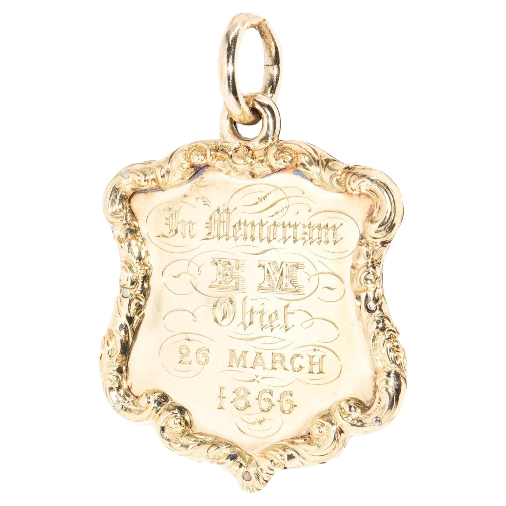 Pendentif en or jaune 12 carats, ancien bouclier commémoratif de l'époque victorienne 1866 en vente