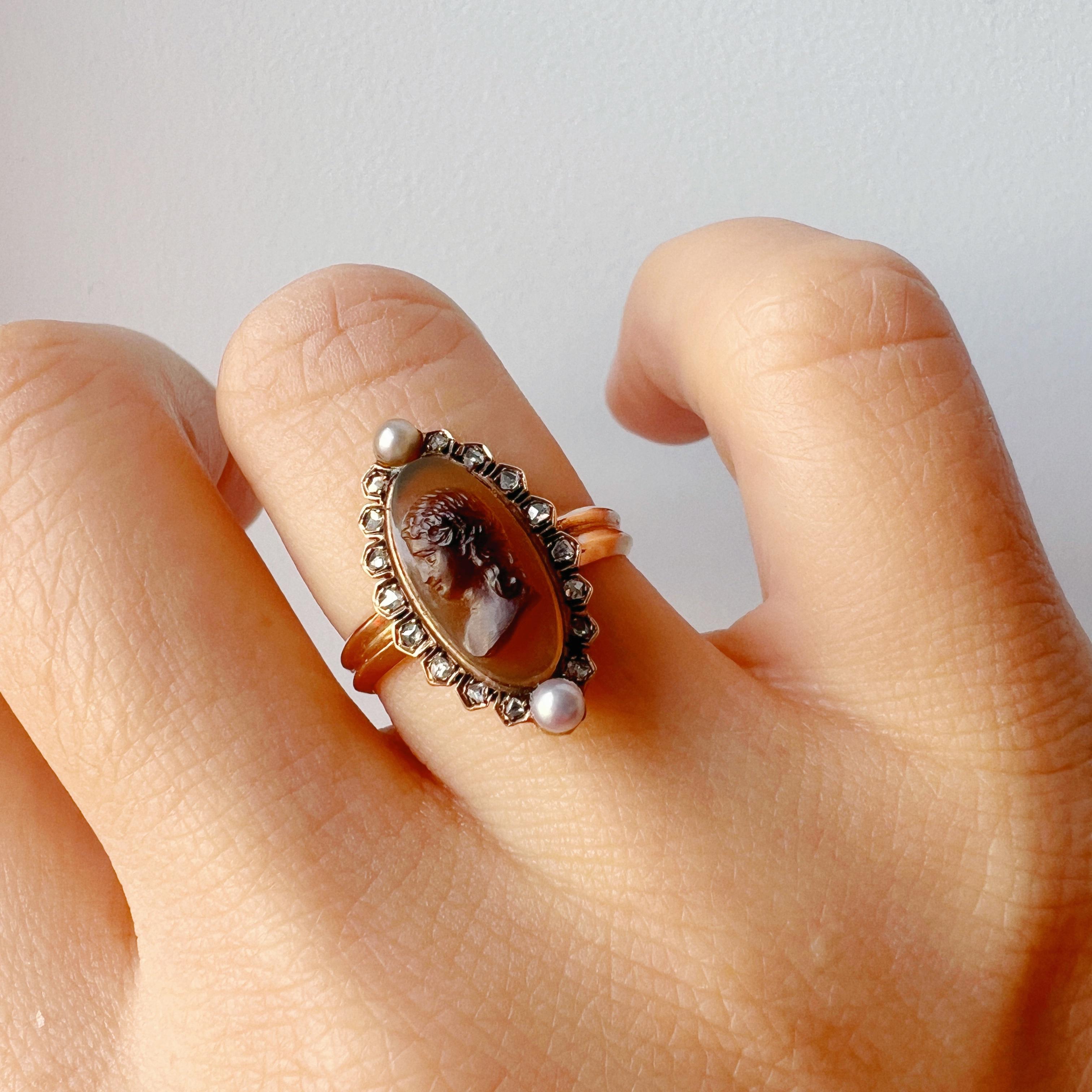 Antike viktorianische Ära 18K Gold Marquise Achat Kamee Diamant Perle Ring für Damen oder Herren