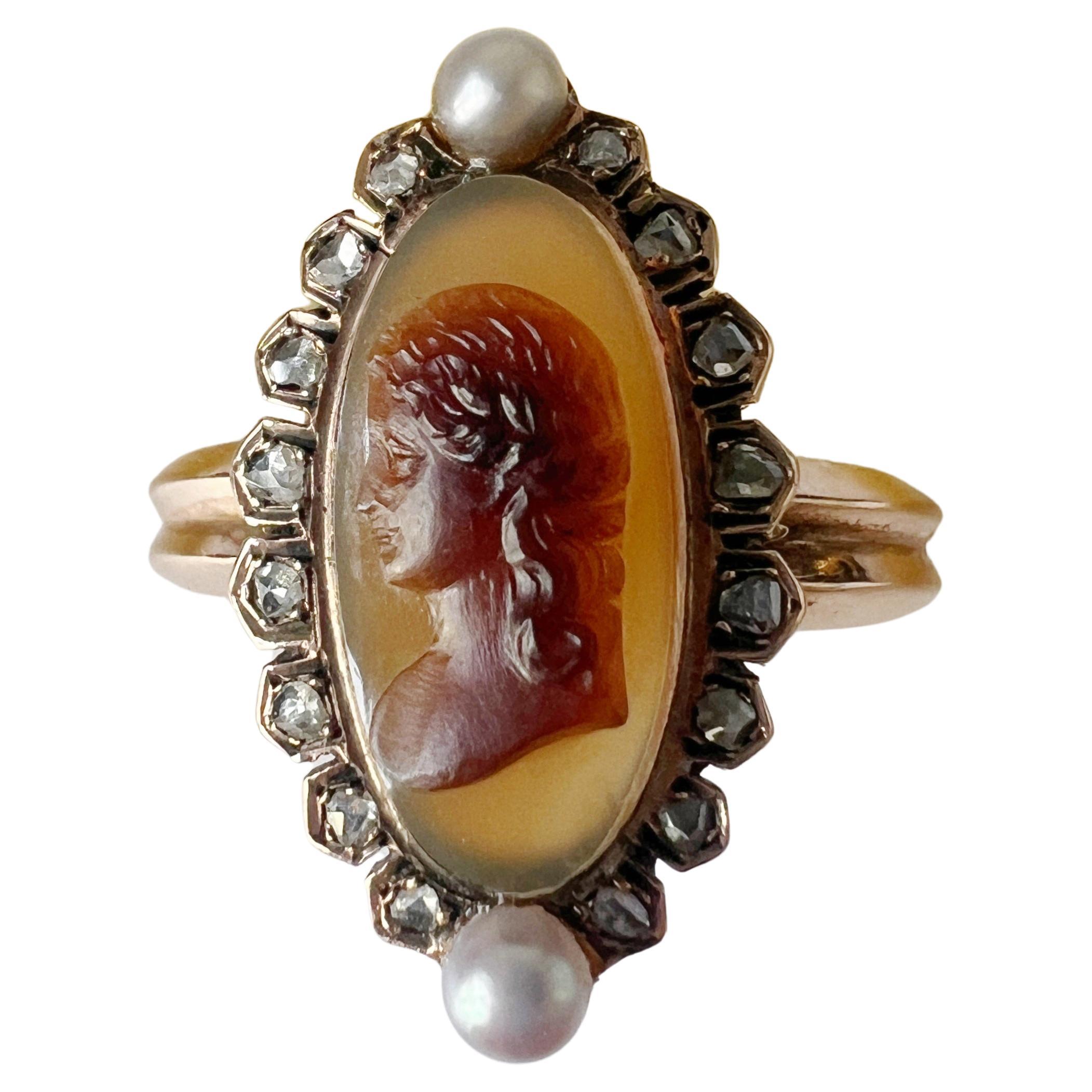 Antique Victorian era 18K gold marquise agate cameo diamond pearl ring For Sale