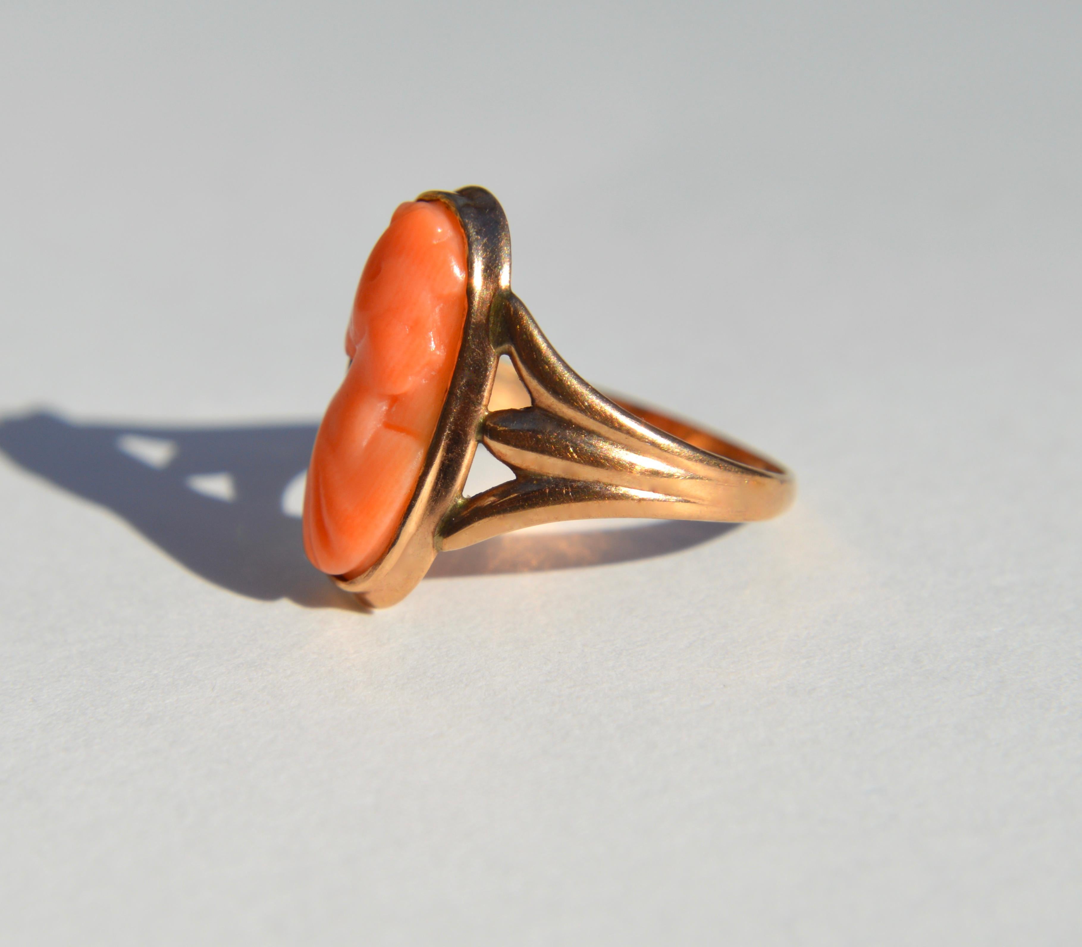 Antique Victorian Era Coral Cameo Portrait 14 Karat Rose Gold Ring In Good Condition For Sale In Crownsville, MD