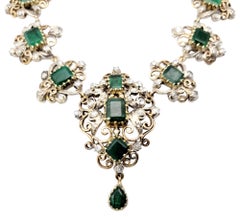 Antiguo collar de esmeraldas y diamantes talla rosa de la época victoriana