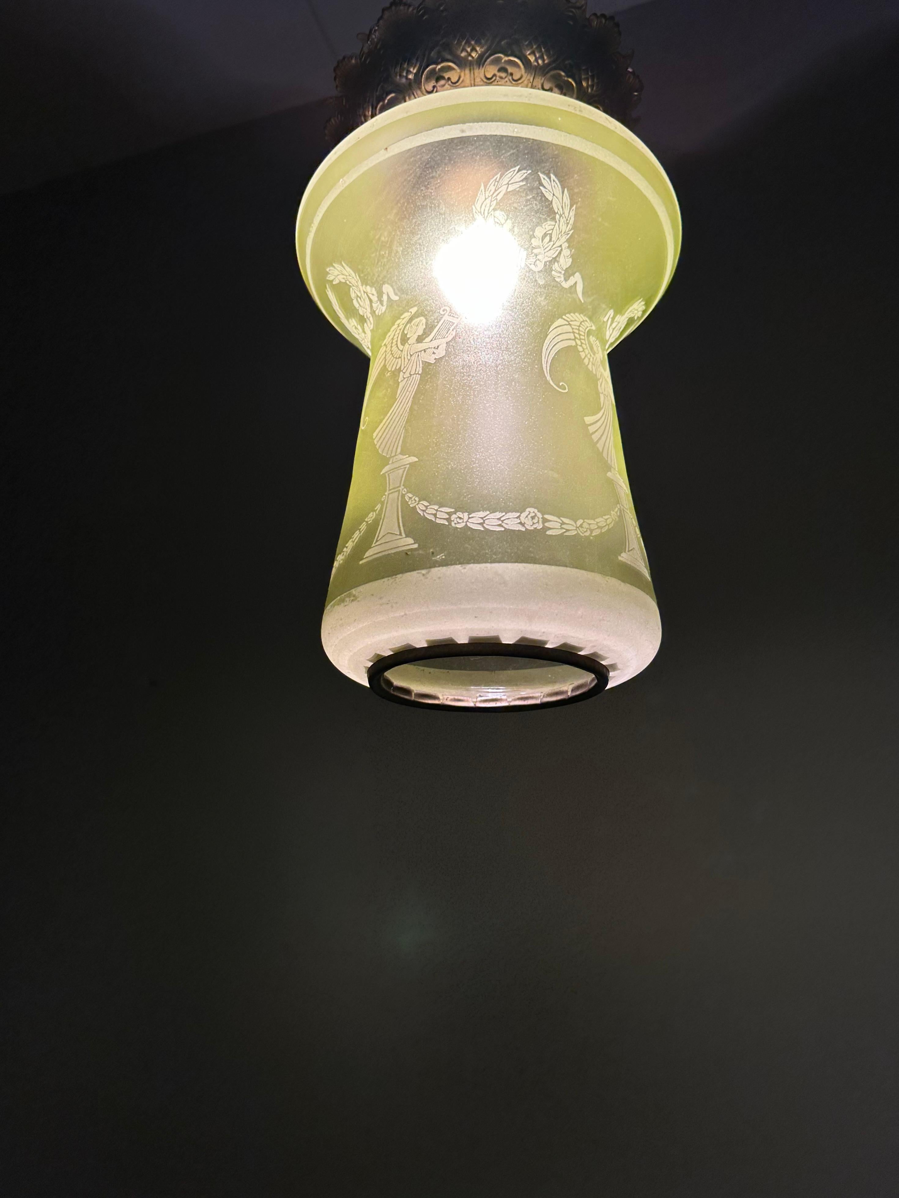 Antique Victorian era Graved Glass & Brass Stairwell or Hallway Pendant Light For Sale 11