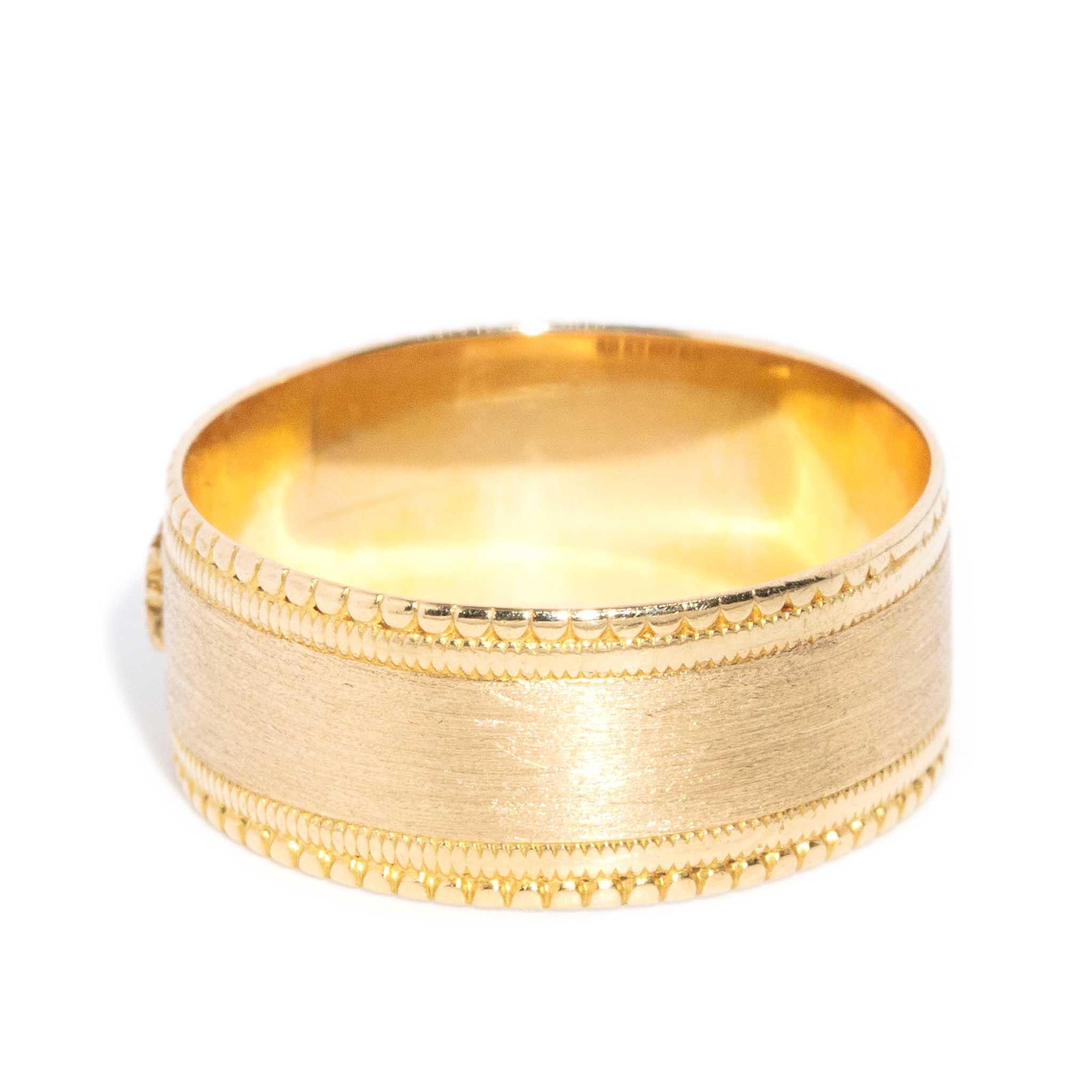 Antique Victorian Era Milgrained Watchtower Mizpah Ring 18 Carat Yellow Gold For Sale 2