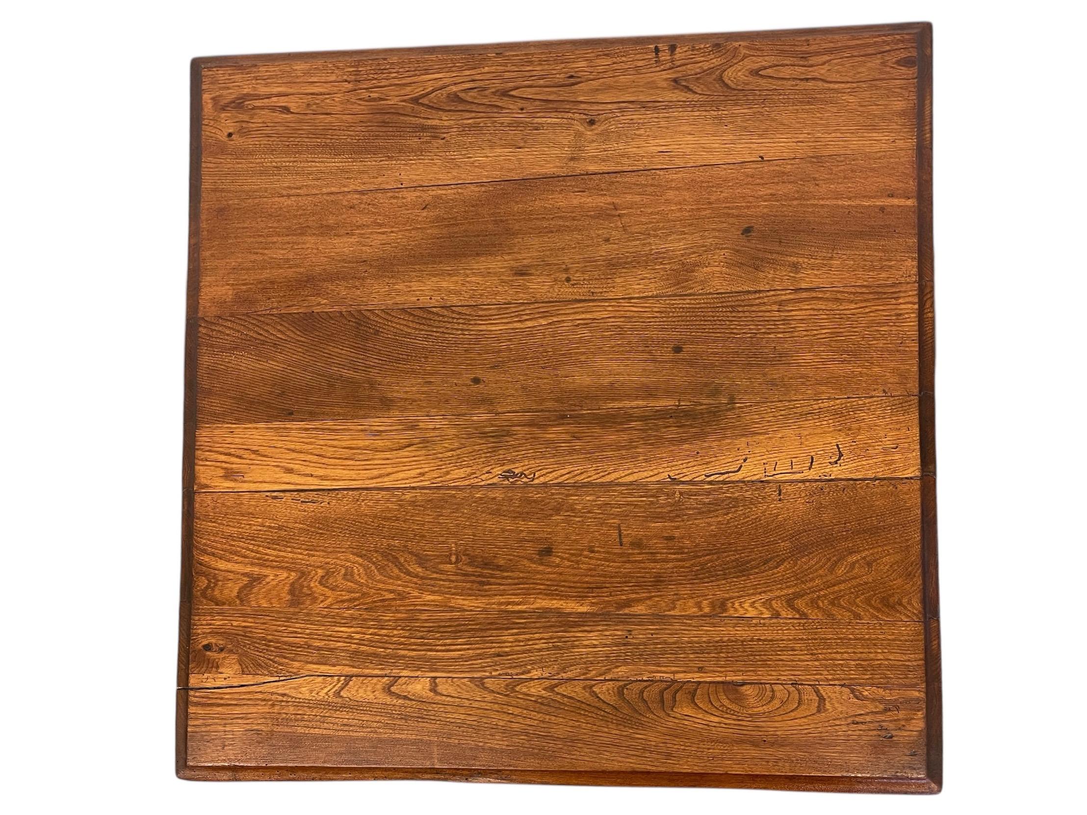 Antico tavolino d'occasione in Oak di epoca vittoriana o tavolino d'ingresso. in vendita 4