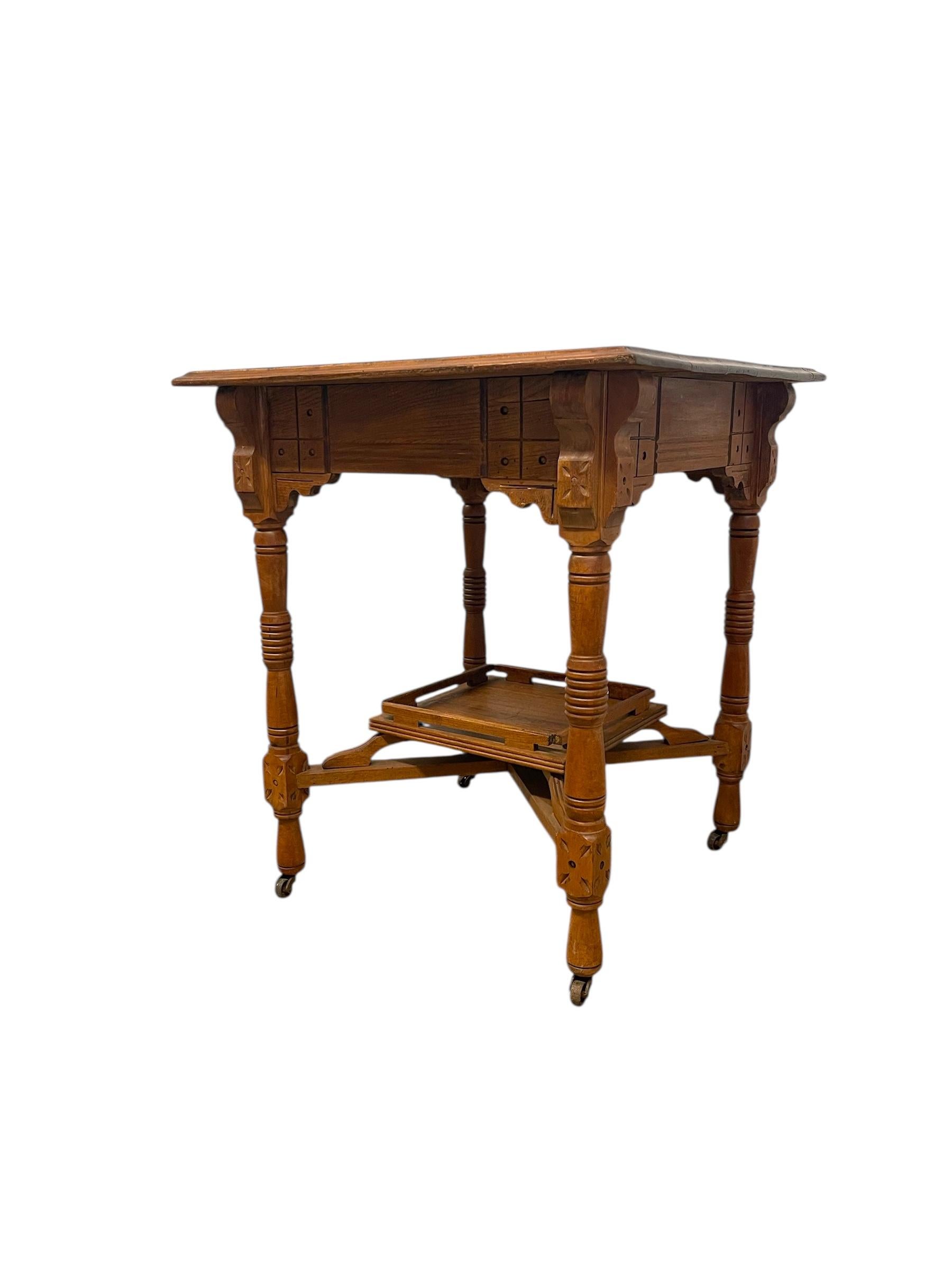 Quercia Antico tavolino d'occasione in Oak di epoca vittoriana o tavolino d'ingresso. in vendita