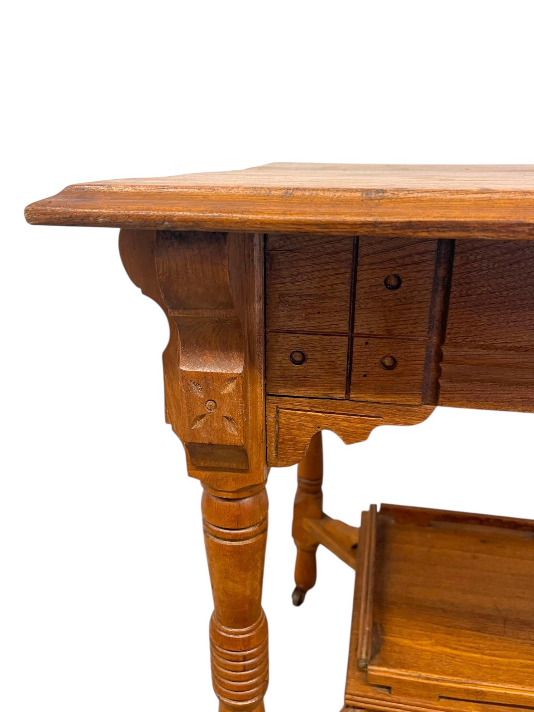 Antico tavolino d'occasione in Oak di epoca vittoriana o tavolino d'ingresso. in vendita 1