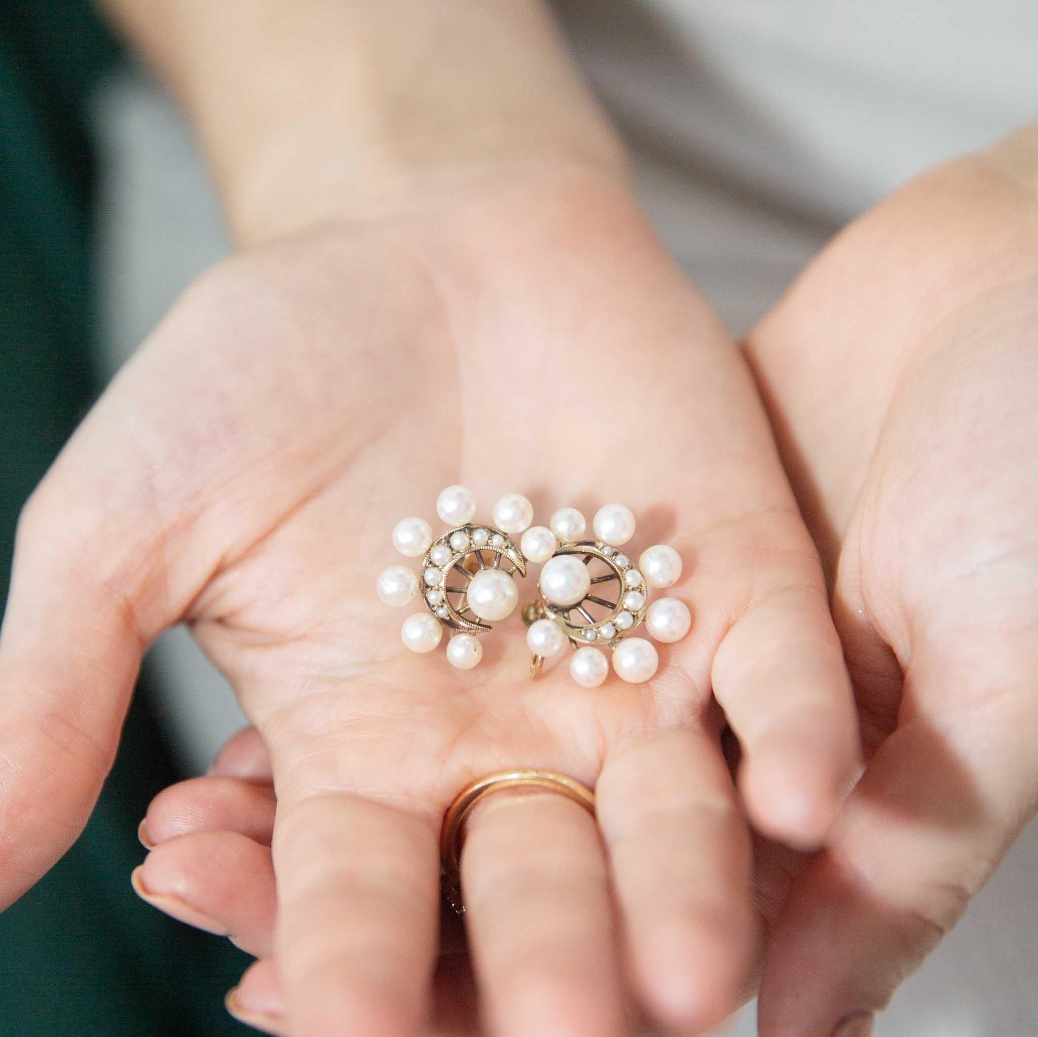Antike viktorianische Perlen- und Saatperlen-Mond-Cluster-Ohrringe aus 14 Karat Gold im Zustand „Gut“ im Angebot in Hamilton, AU