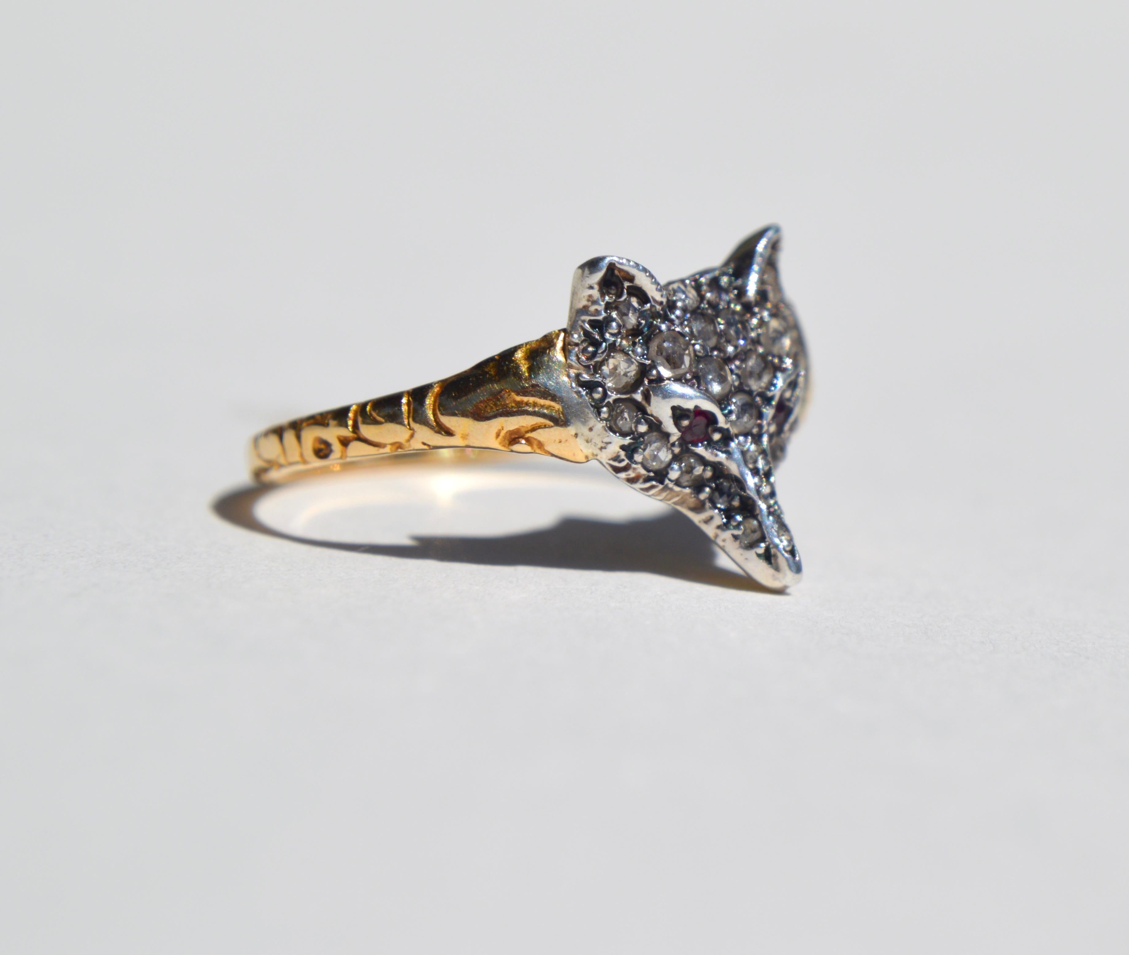 Gorgeous English origin Victorian era late 1800s 18K yellow gold with sparkling rosecut diamonds and natural ruby fox ring. Size 8.5, can be resized. Ring is unmarked but has been tested as solid 18K gold. Face of fox measures 12 x 13mm.
